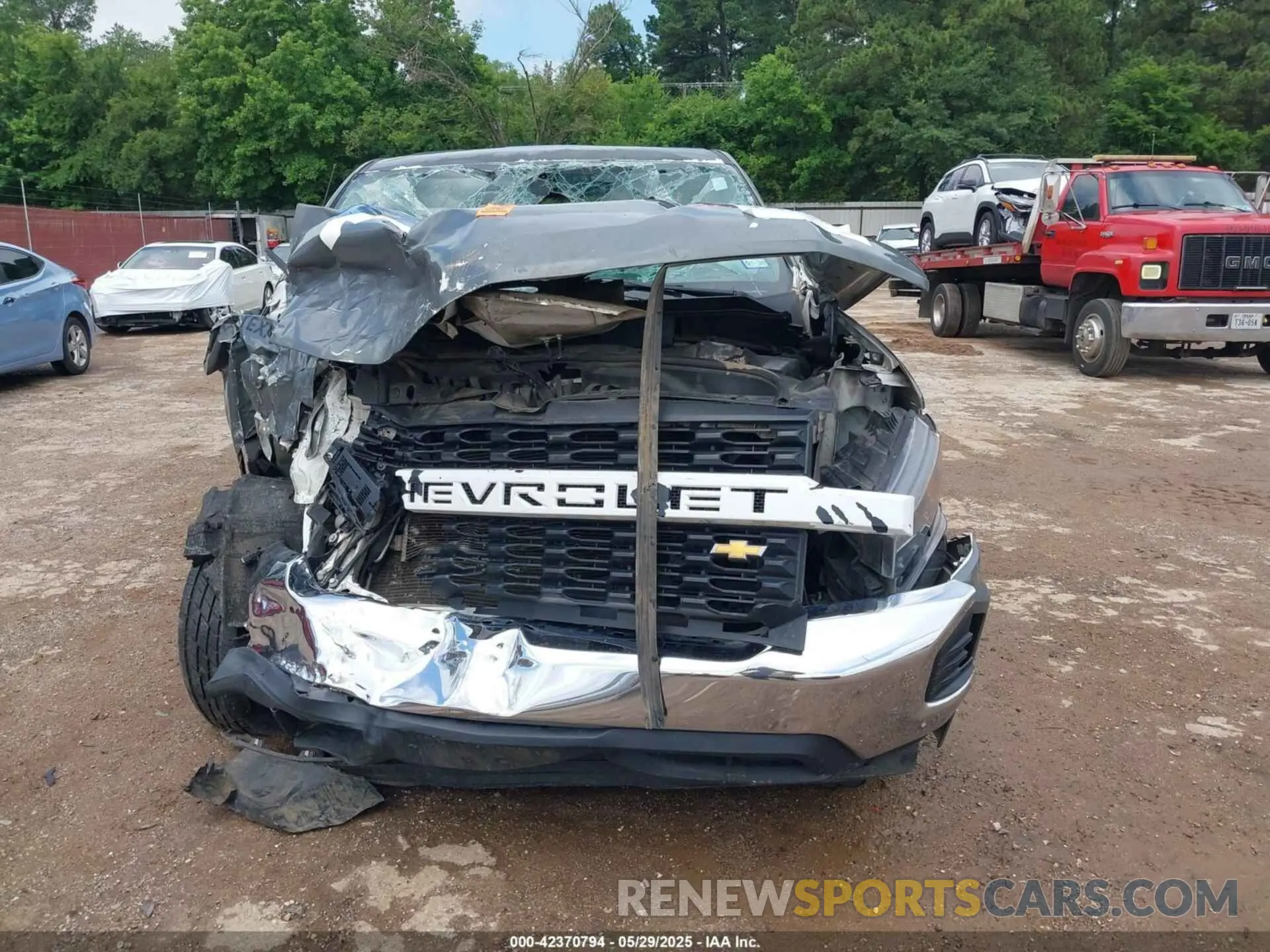 13 Photograph of a damaged car 3GCNWAEF0LG413382 CHEVROLET SILVERADO 1500 2020