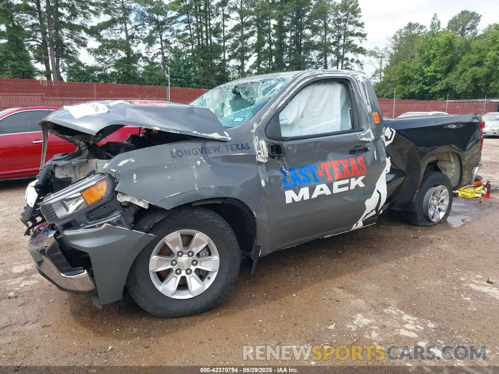 2 Photograph of a damaged car 3GCNWAEF0LG413382 CHEVROLET SILVERADO 1500 2020
