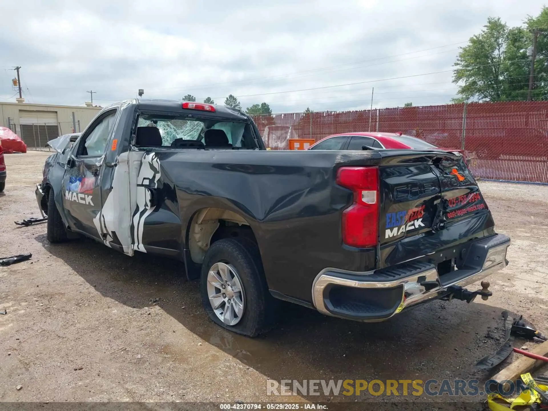 3 Photograph of a damaged car 3GCNWAEF0LG413382 CHEVROLET SILVERADO 1500 2020