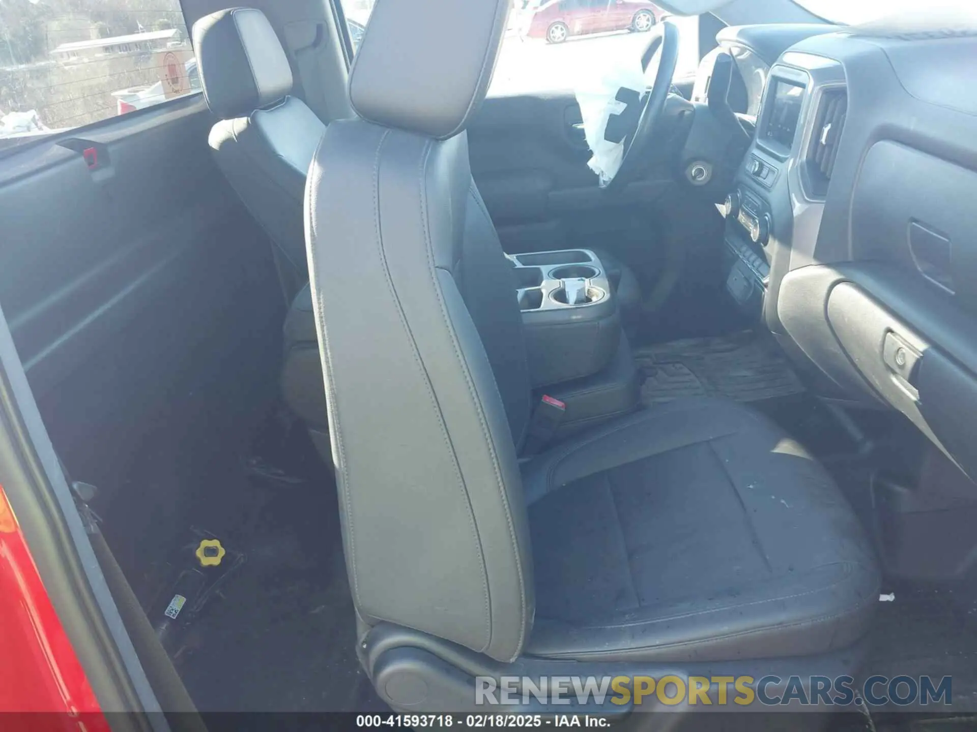 8 Photograph of a damaged car 3GCNWAEH3LG345516 CHEVROLET SILVERADO 1500 2020