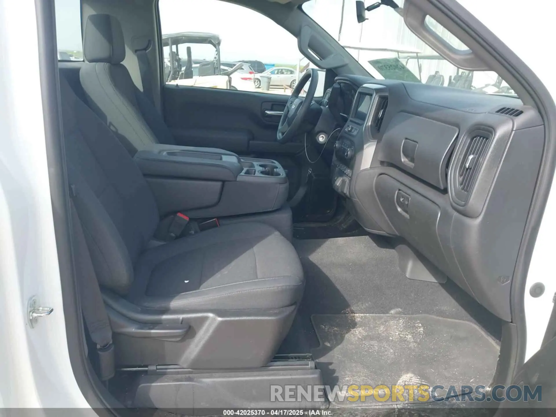 5 Photograph of a damaged car 3GCNWAEH5LG340866 CHEVROLET SILVERADO 1500 2020