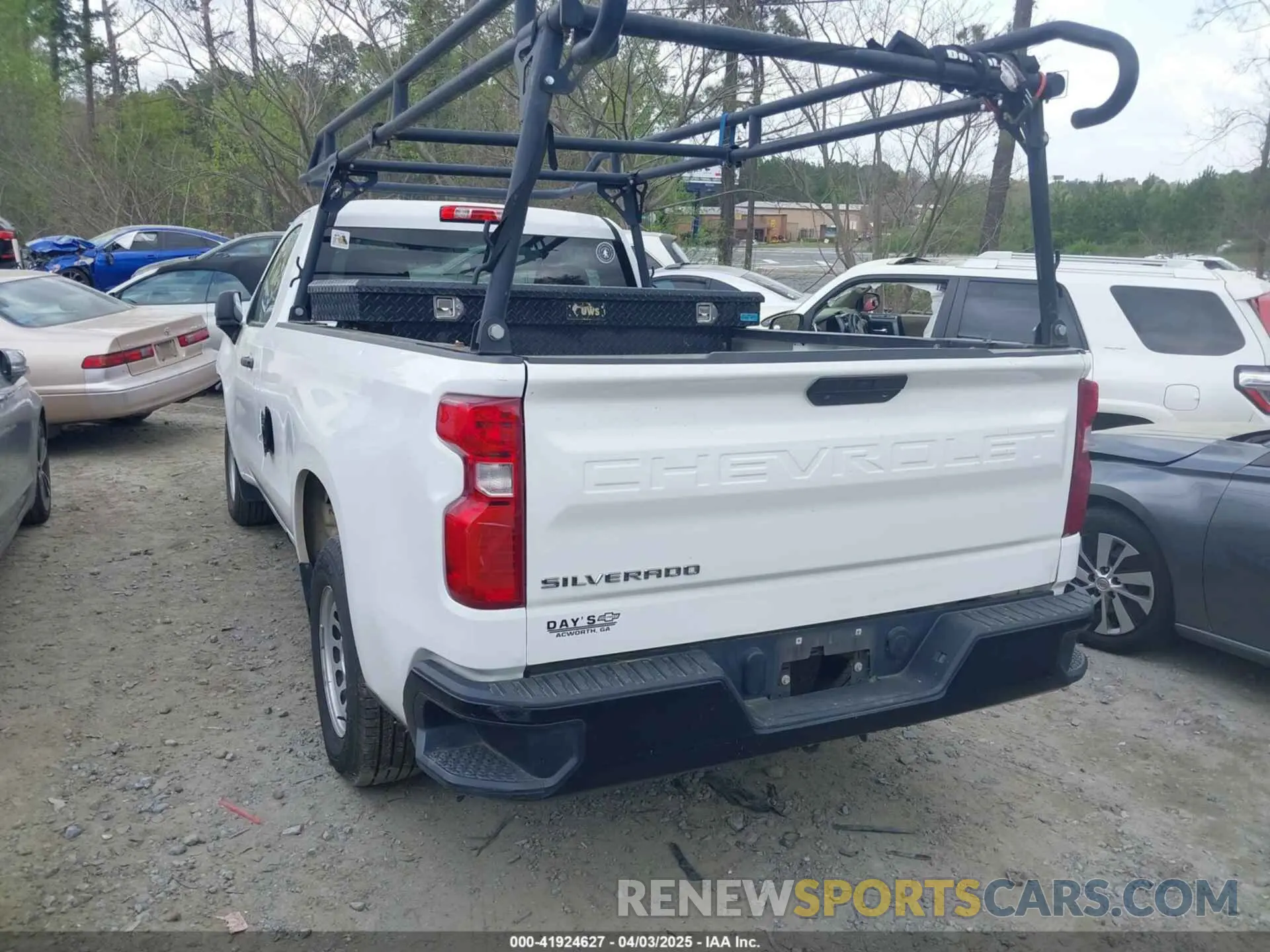3 Photograph of a damaged car 3GCNWAEH7LG110780 CHEVROLET SILVERADO 1500 2020