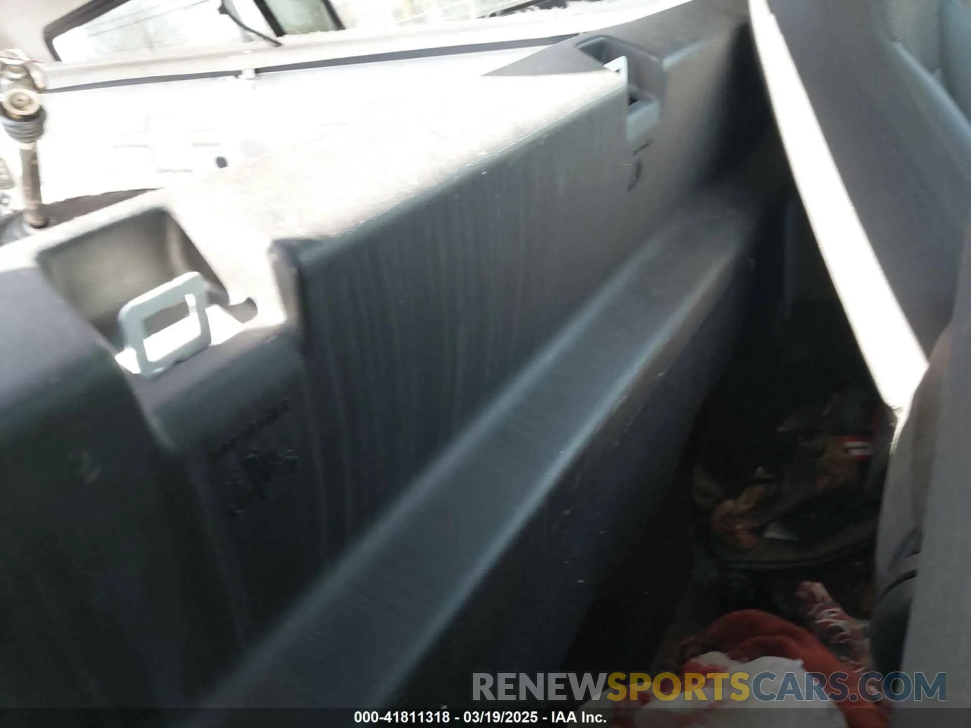8 Photograph of a damaged car 3GCNYAEF1LG106927 CHEVROLET SILVERADO 1500 2020