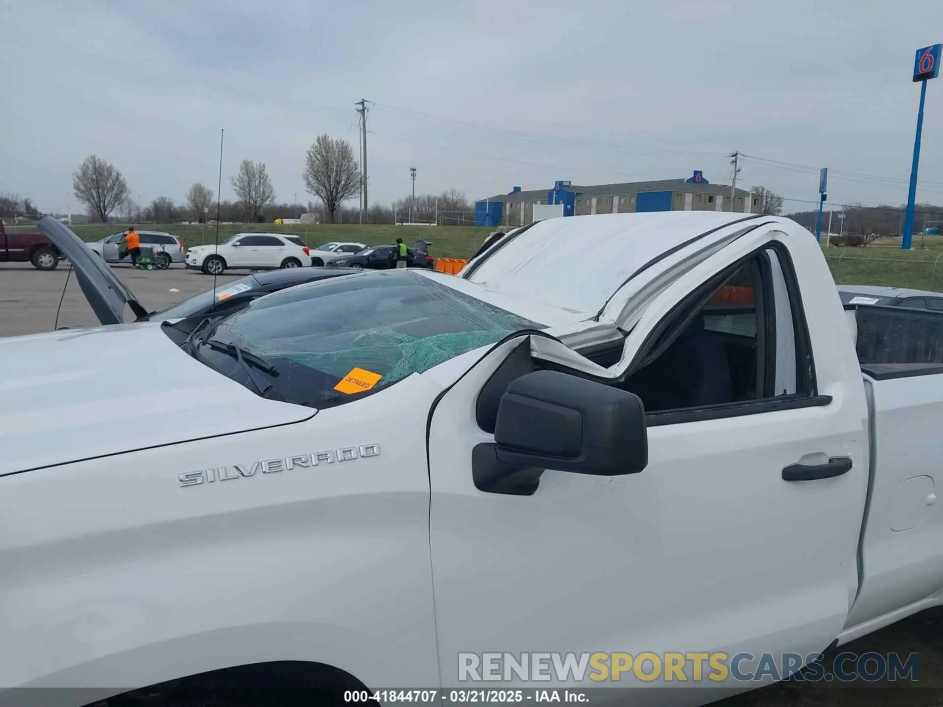 6 Photograph of a damaged car 3GCNYAEF4LG321833 CHEVROLET SILVERADO 1500 2020