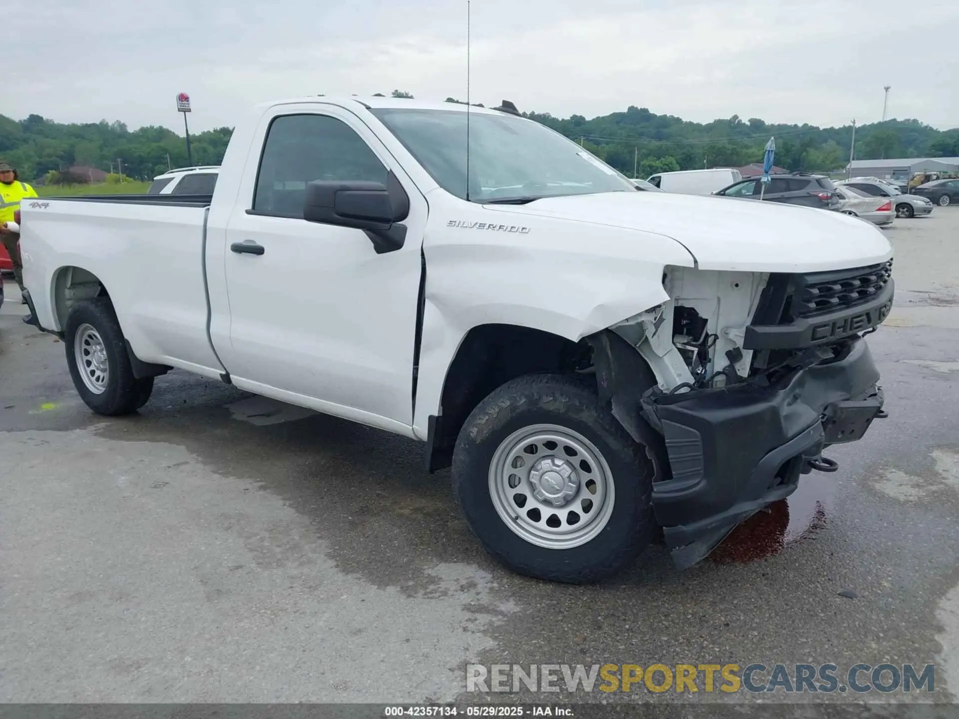 1 Photograph of a damaged car 3GCNYAEF7LG198822 CHEVROLET SILVERADO 1500 2020
