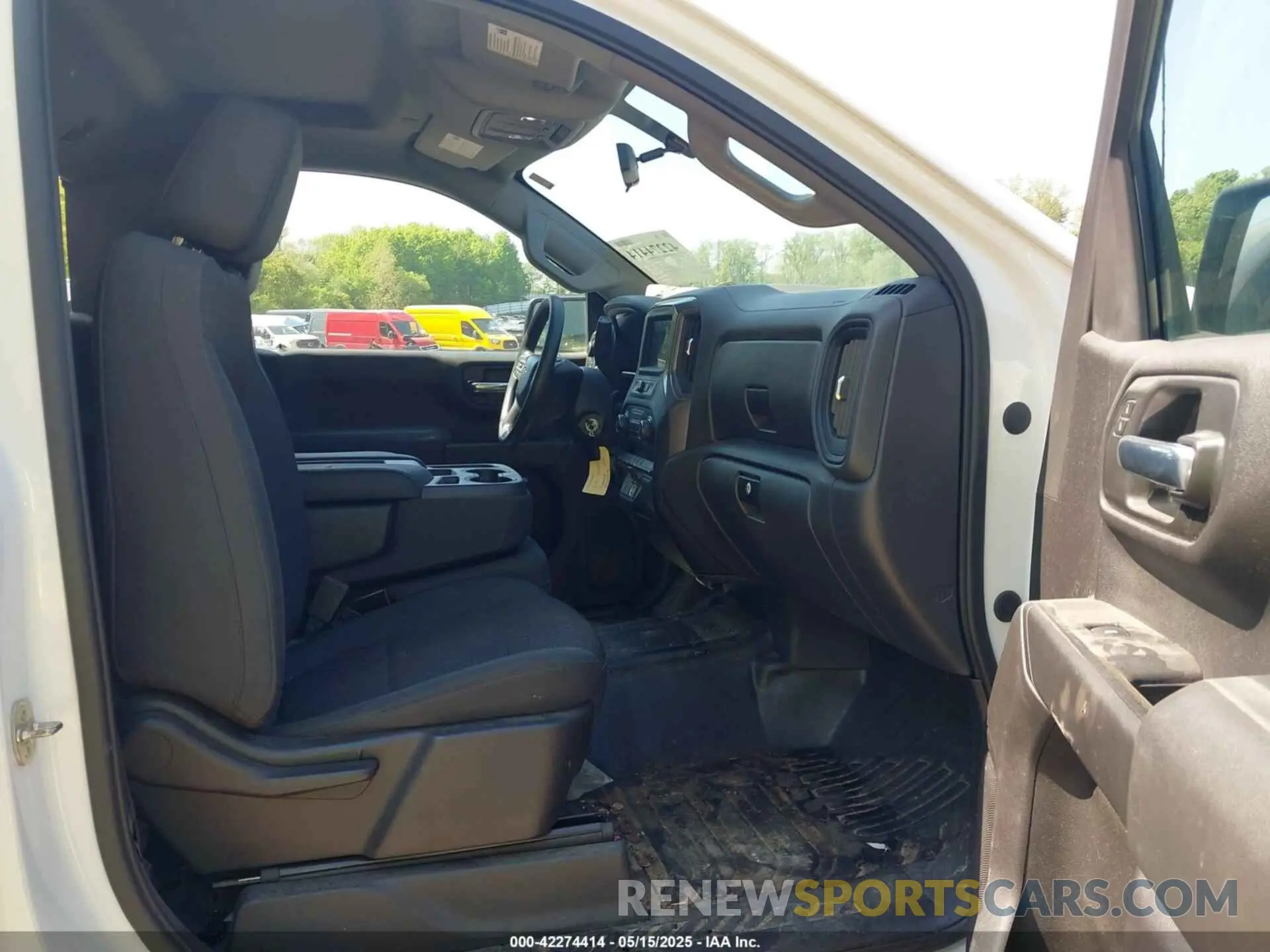 5 Photograph of a damaged car 3GCNYAEFXLG154197 CHEVROLET SILVERADO 1500 2020