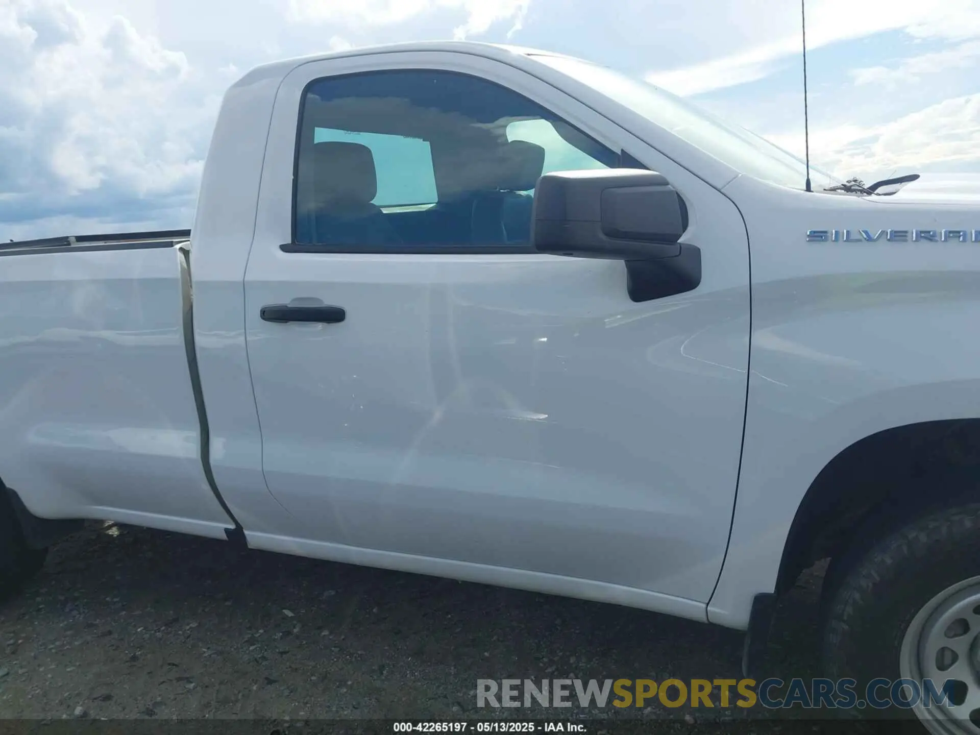 13 Photograph of a damaged car 3GCNYAEH2LG114844 CHEVROLET SILVERADO 1500 2020