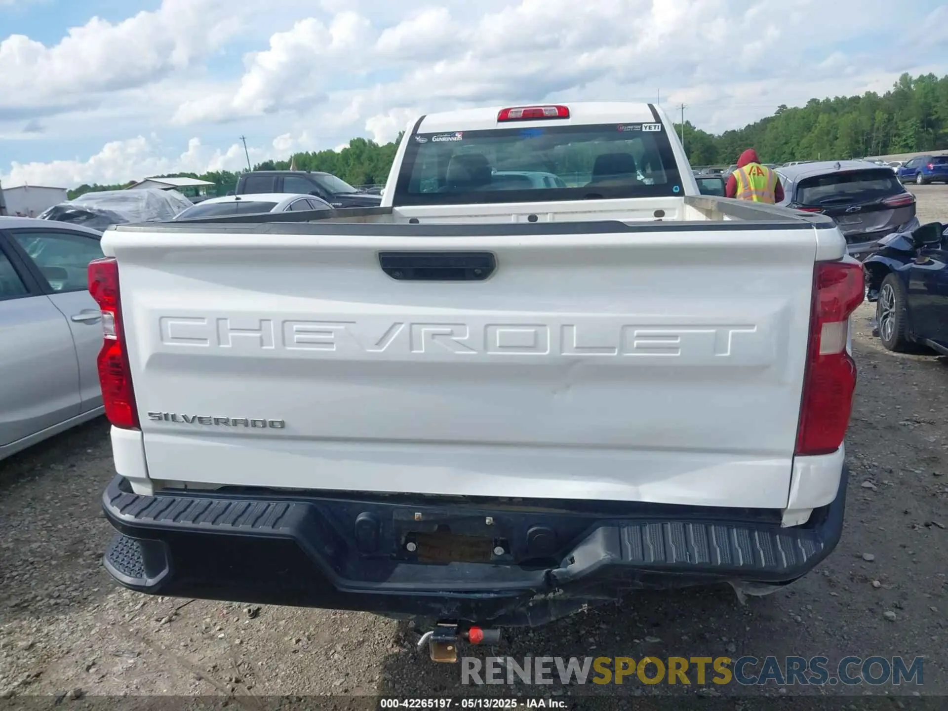 16 Photograph of a damaged car 3GCNYAEH2LG114844 CHEVROLET SILVERADO 1500 2020
