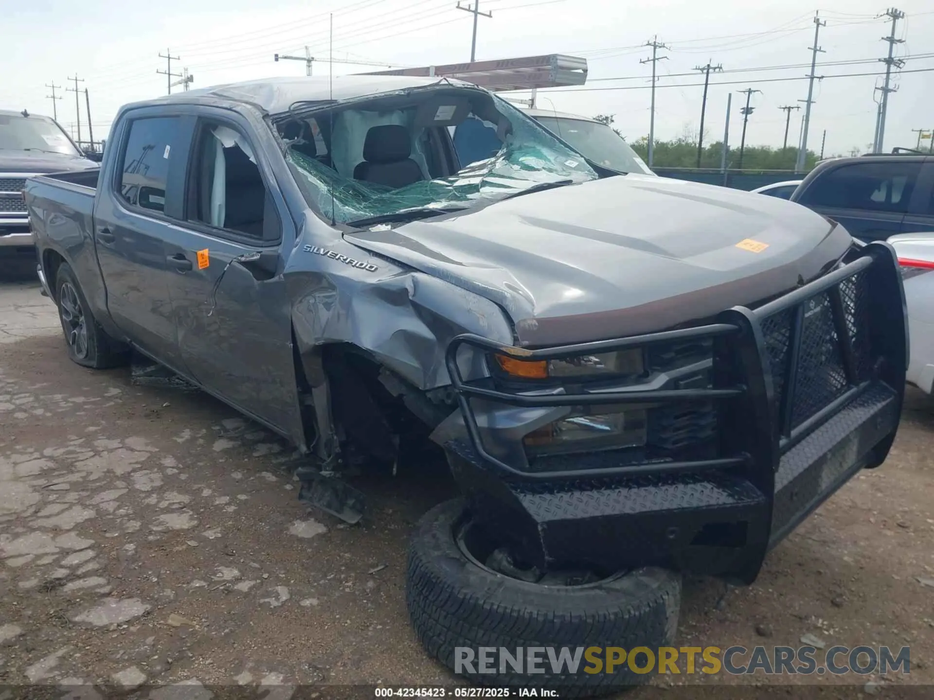 1 Photograph of a damaged car 3GCPWAEF0LG205365 CHEVROLET SILVERADO 1500 2020