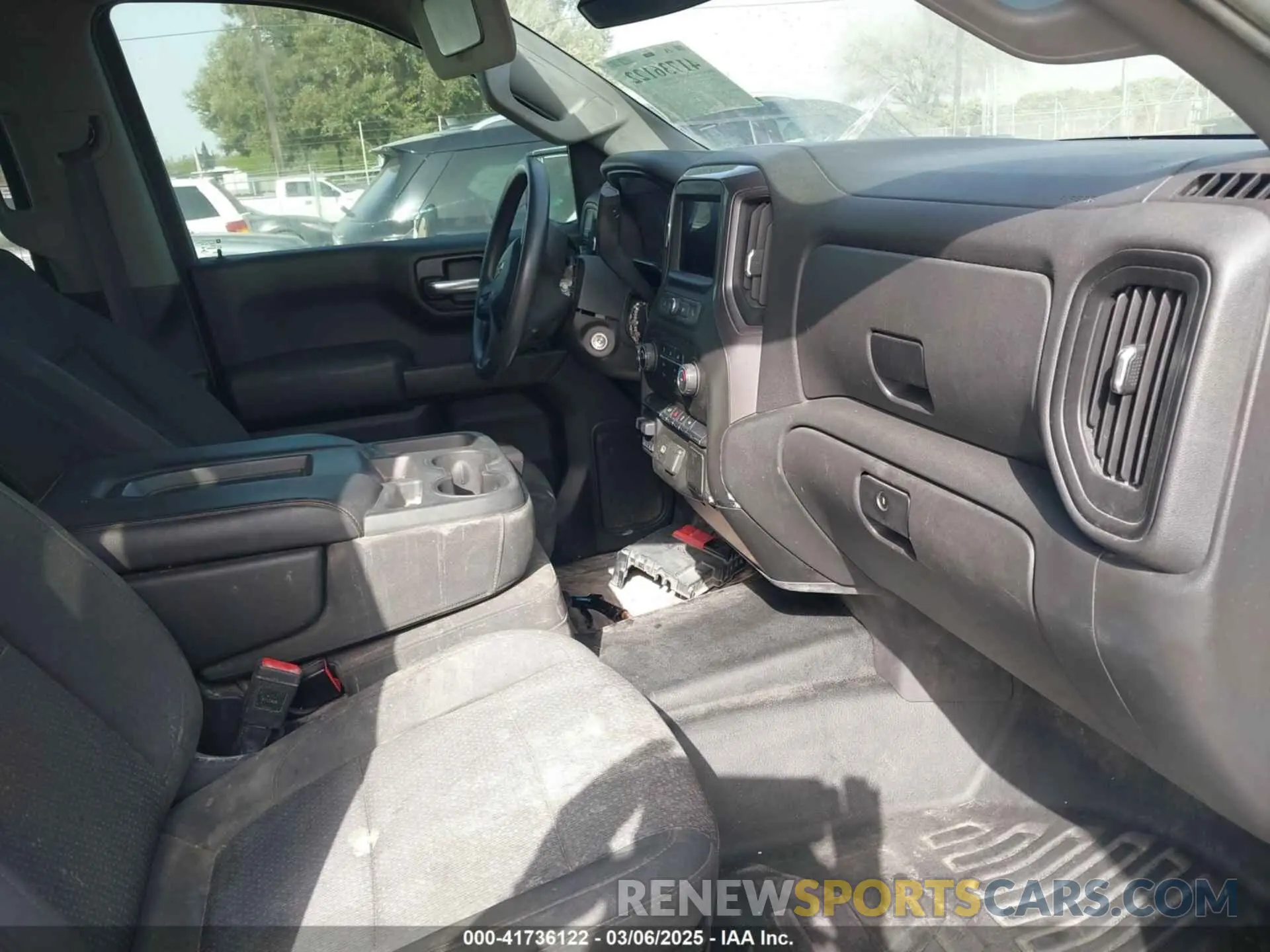 5 Photograph of a damaged car 3GCPWAEF7LG204892 CHEVROLET SILVERADO 1500 2020