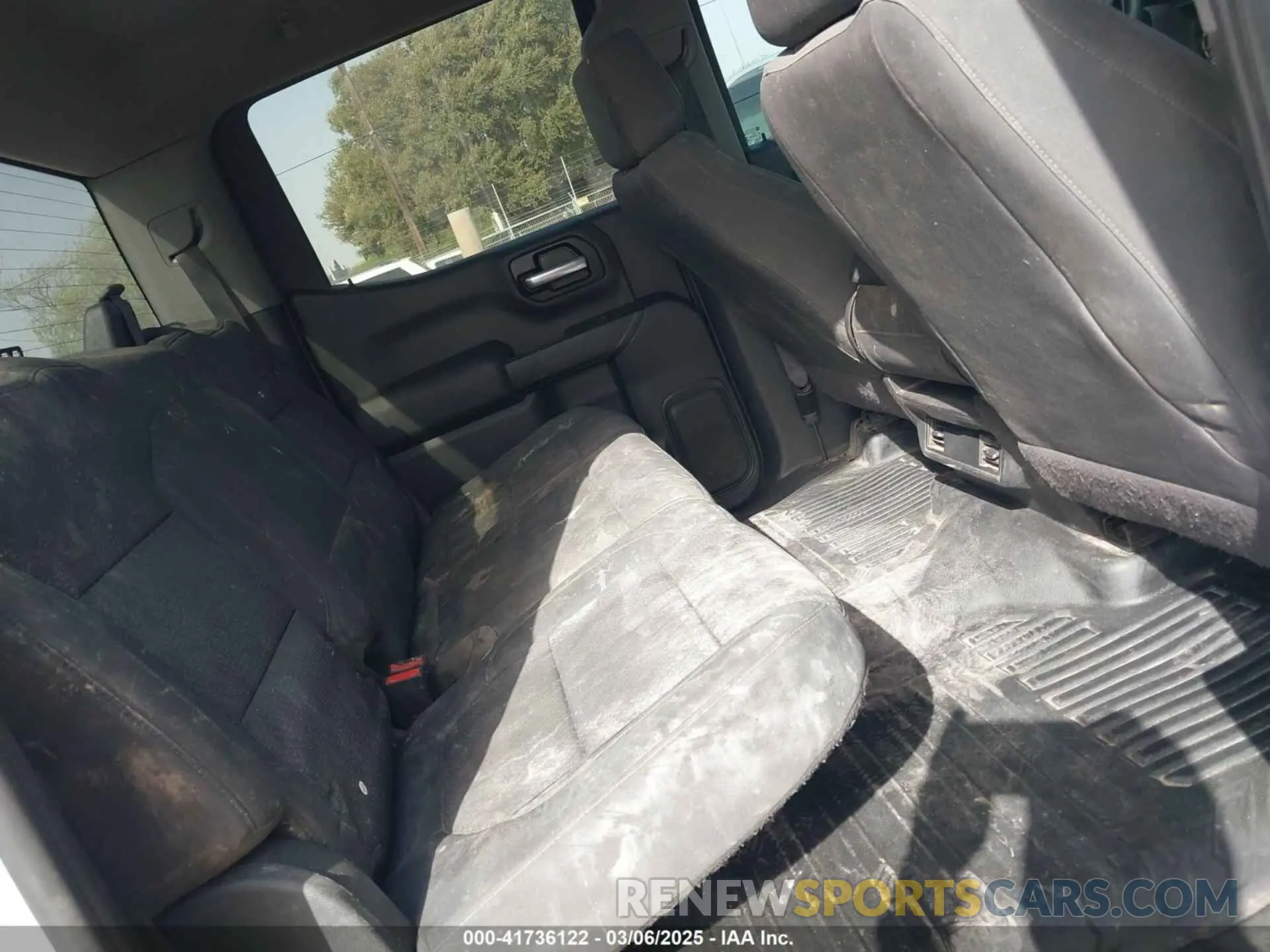 8 Photograph of a damaged car 3GCPWAEF7LG204892 CHEVROLET SILVERADO 1500 2020