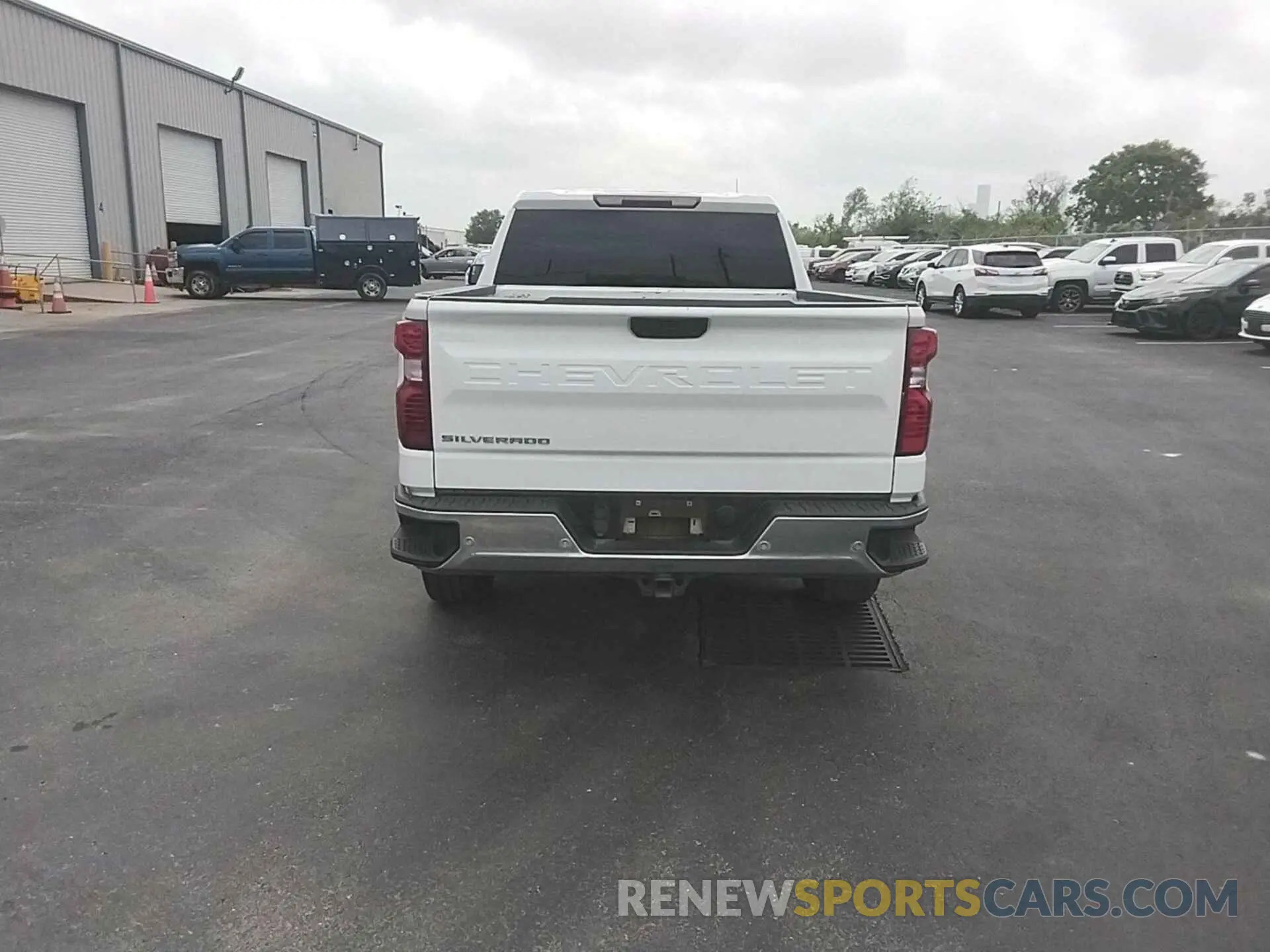 11 Photograph of a damaged car 3GCPWAEF7LG310226 CHEVROLET SILVERADO 1500 2020