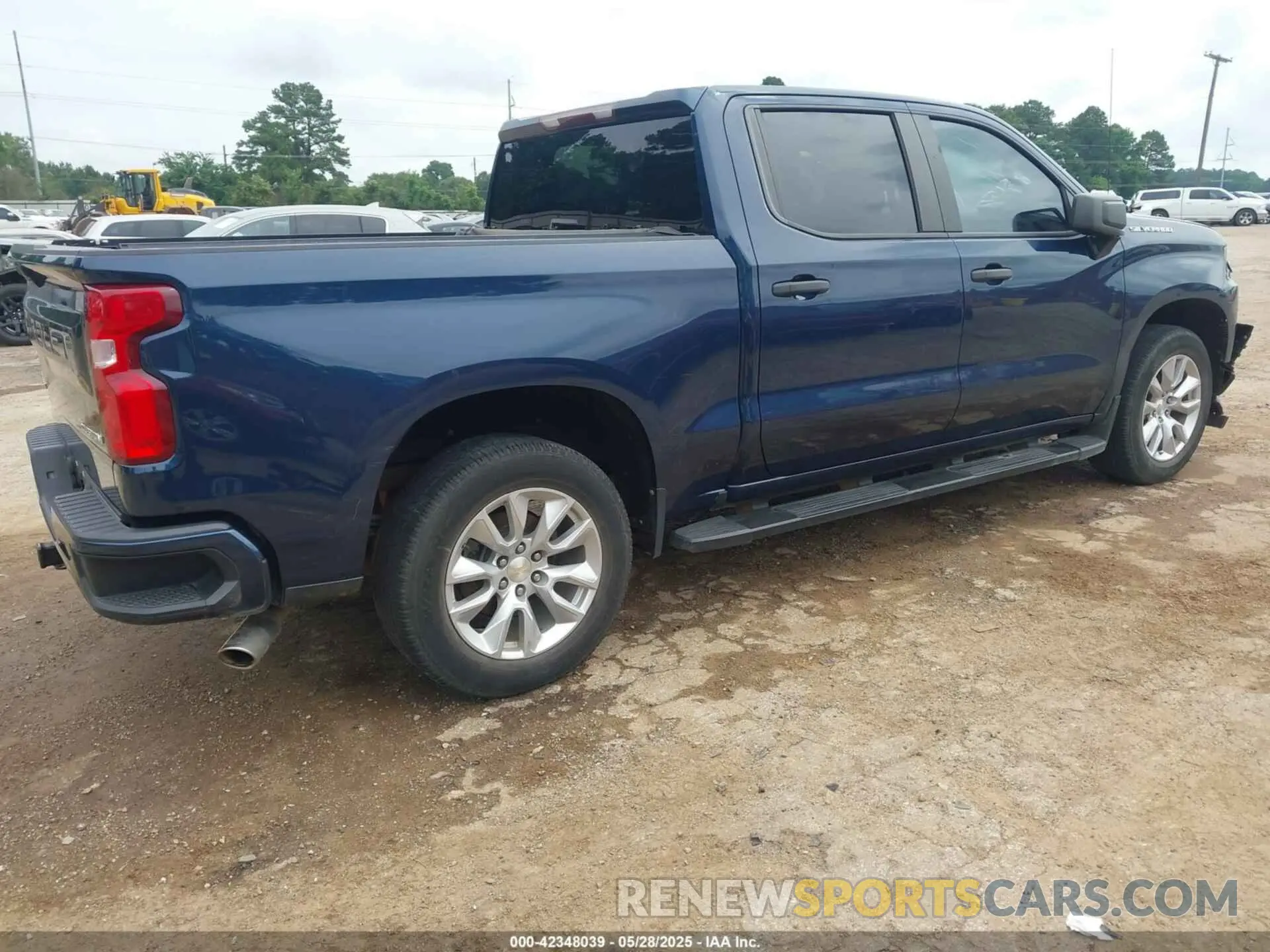 4 Photograph of a damaged car 3GCPWBEH8LG135217 CHEVROLET SILVERADO 1500 2020
