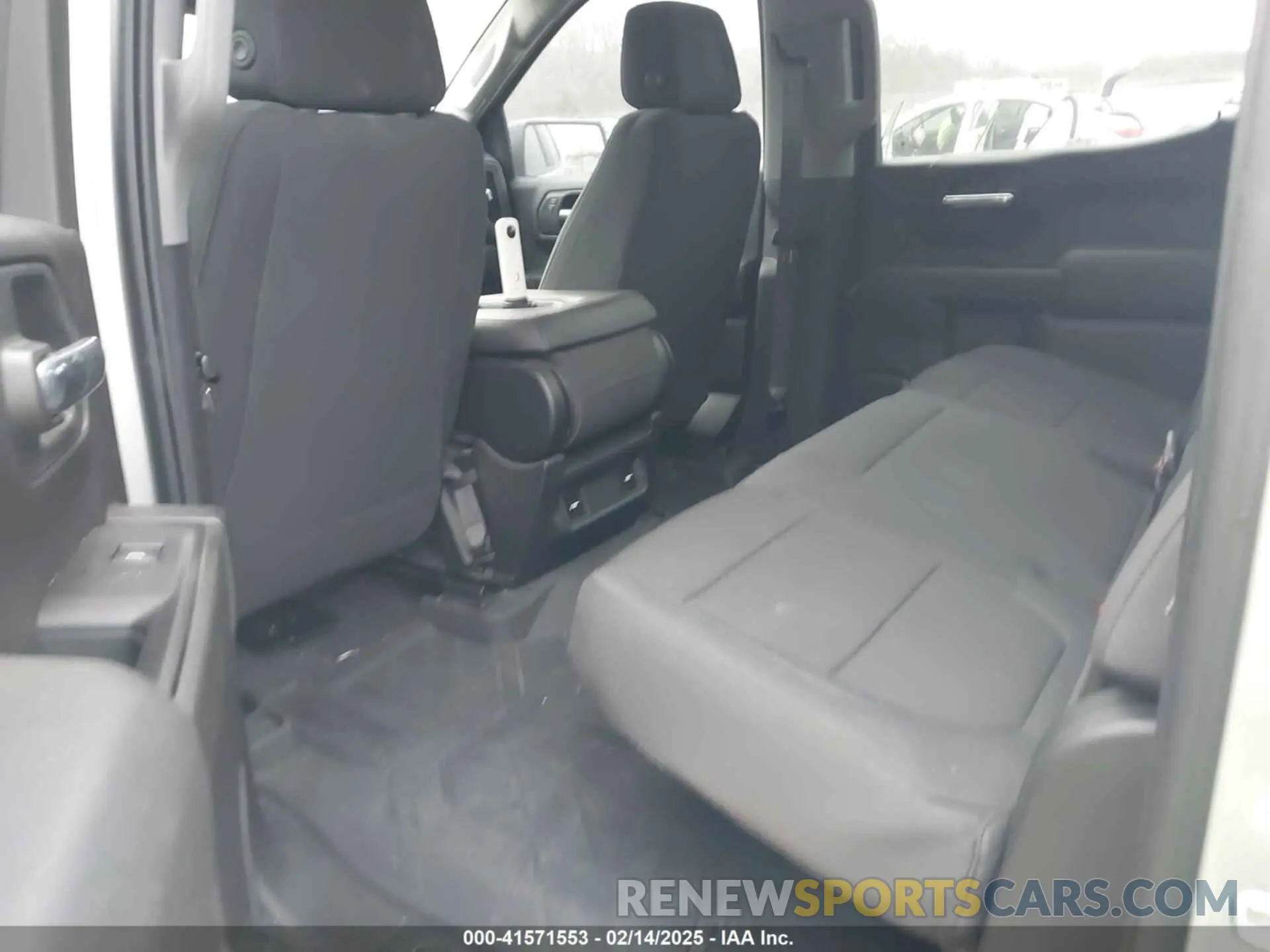 8 Photograph of a damaged car 3GCPWBEH8LG260041 CHEVROLET SILVERADO 1500 2020