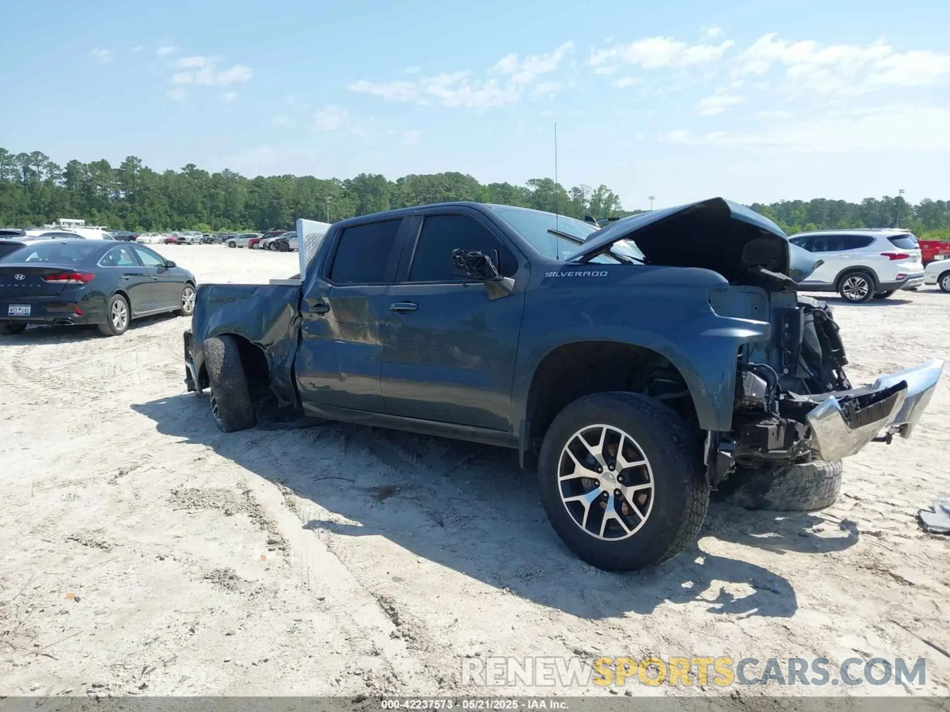 1 Photograph of a damaged car 3GCPWCED1LG102496 CHEVROLET SILVERADO 1500 2020