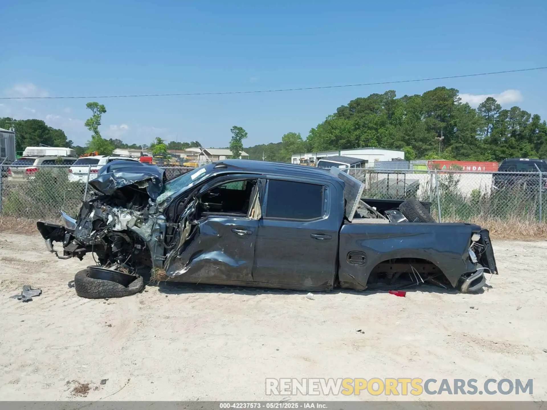 14 Photograph of a damaged car 3GCPWCED1LG102496 CHEVROLET SILVERADO 1500 2020