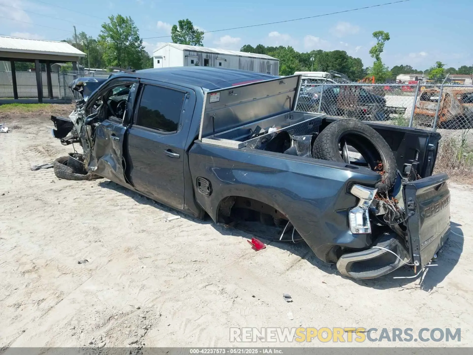 3 Photograph of a damaged car 3GCPWCED1LG102496 CHEVROLET SILVERADO 1500 2020