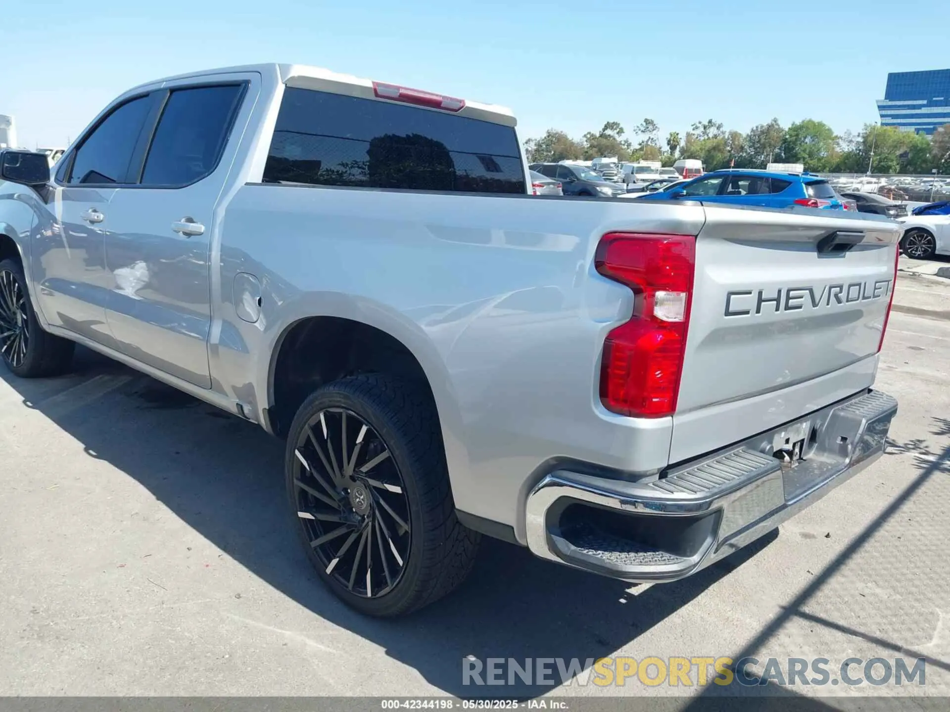 3 Photograph of a damaged car 3GCPWCED6LG159602 CHEVROLET SILVERADO 1500 2020