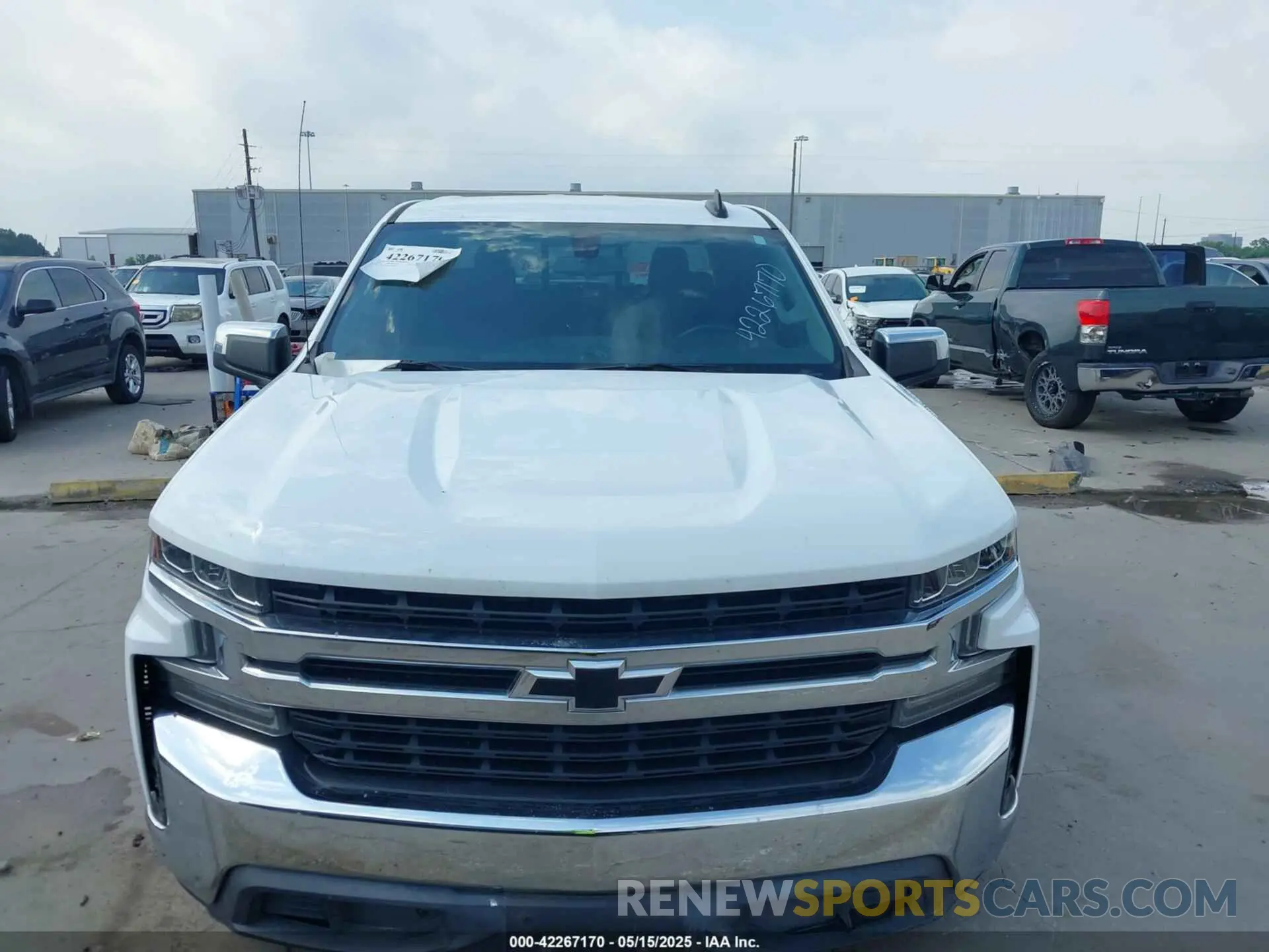 12 Photograph of a damaged car 3GCPWCED6LG236968 CHEVROLET SILVERADO 1500 2020