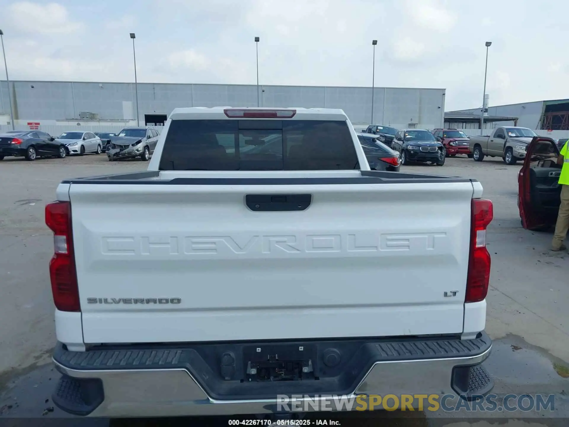 16 Photograph of a damaged car 3GCPWCED6LG236968 CHEVROLET SILVERADO 1500 2020