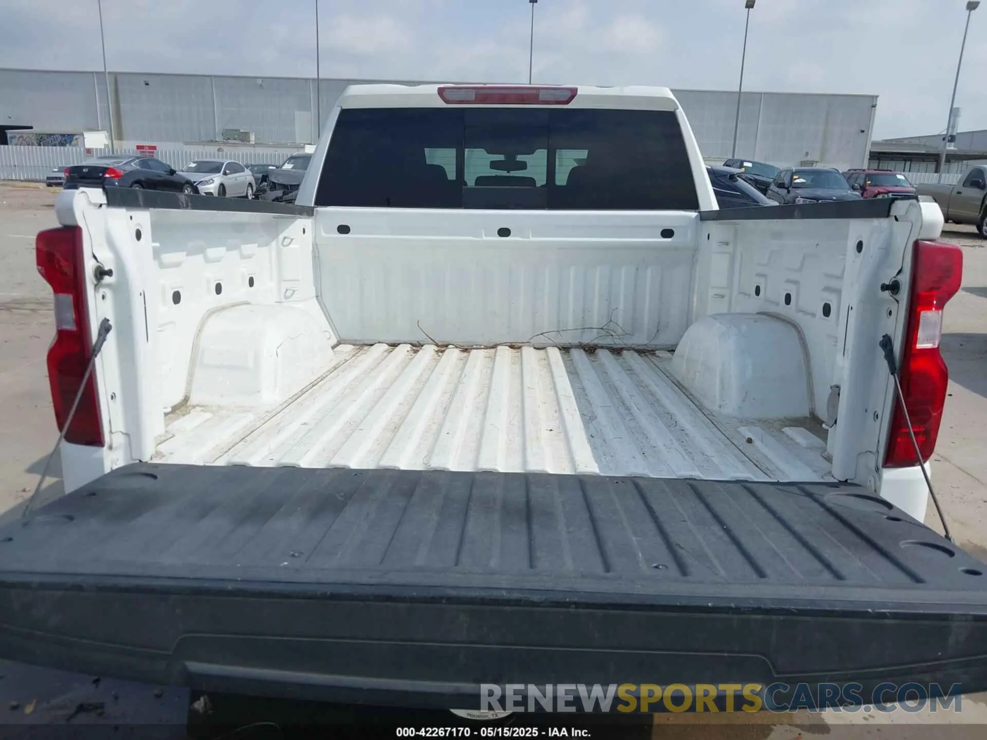 18 Photograph of a damaged car 3GCPWCED6LG236968 CHEVROLET SILVERADO 1500 2020