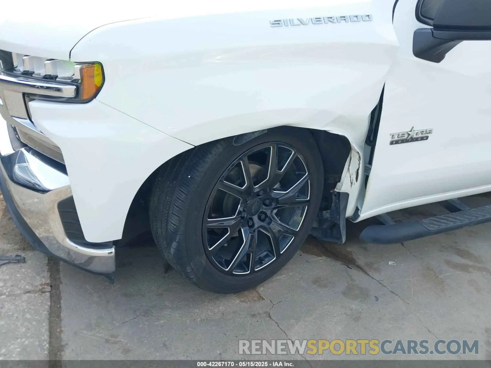 6 Photograph of a damaged car 3GCPWCED6LG236968 CHEVROLET SILVERADO 1500 2020