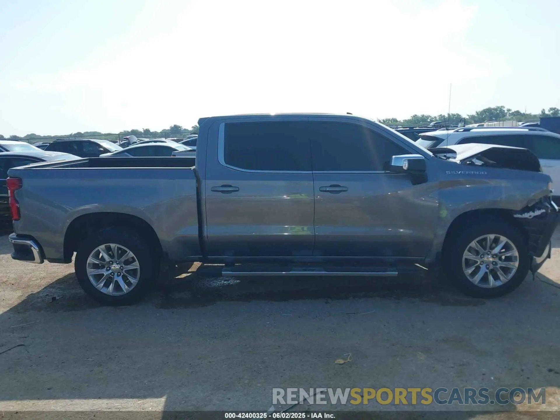 14 Photograph of a damaged car 3GCPWCED8LG264772 CHEVROLET SILVERADO 1500 2020
