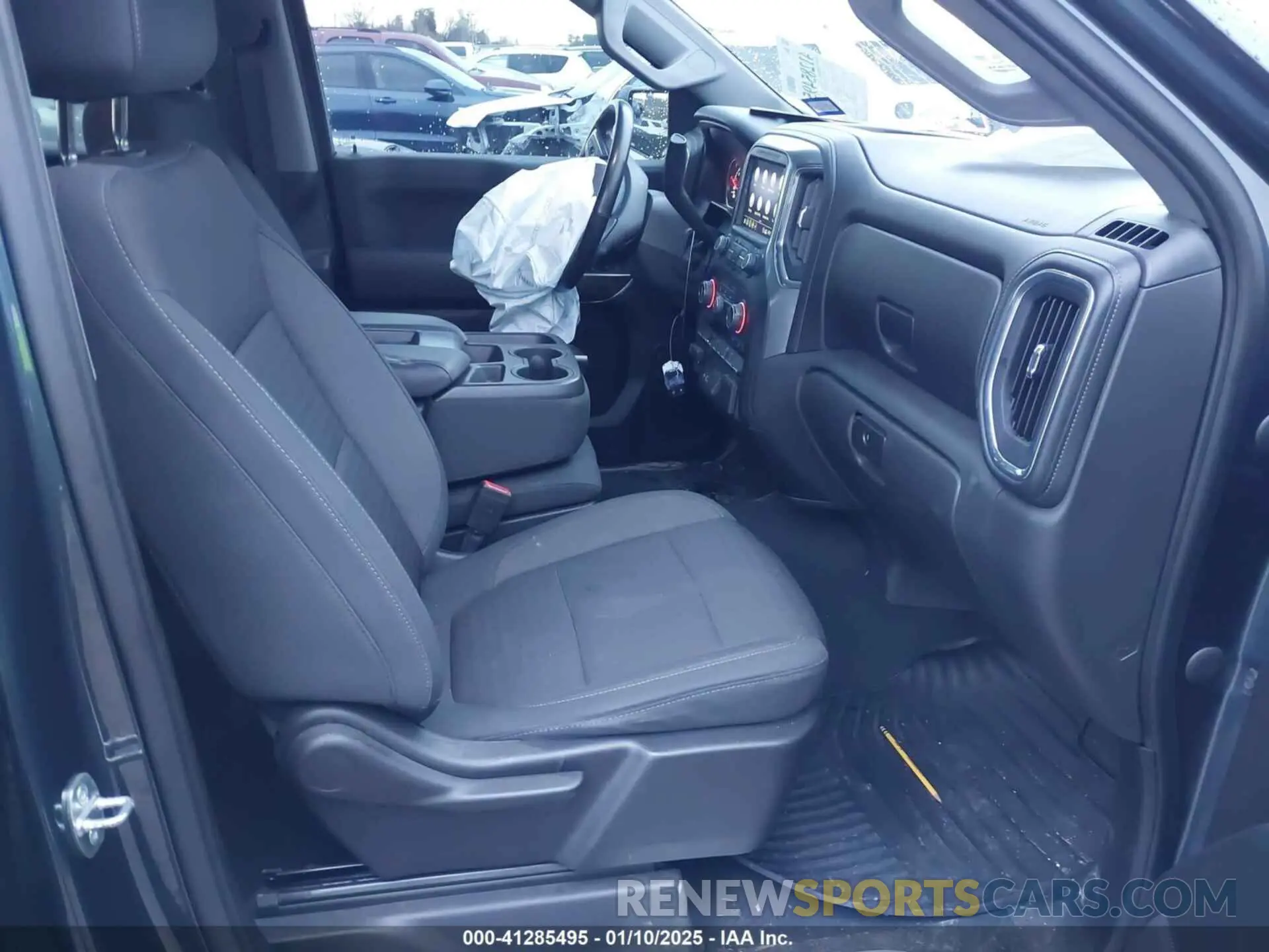 5 Photograph of a damaged car 3GCPWCED8LG403718 CHEVROLET SILVERADO 1500 2020