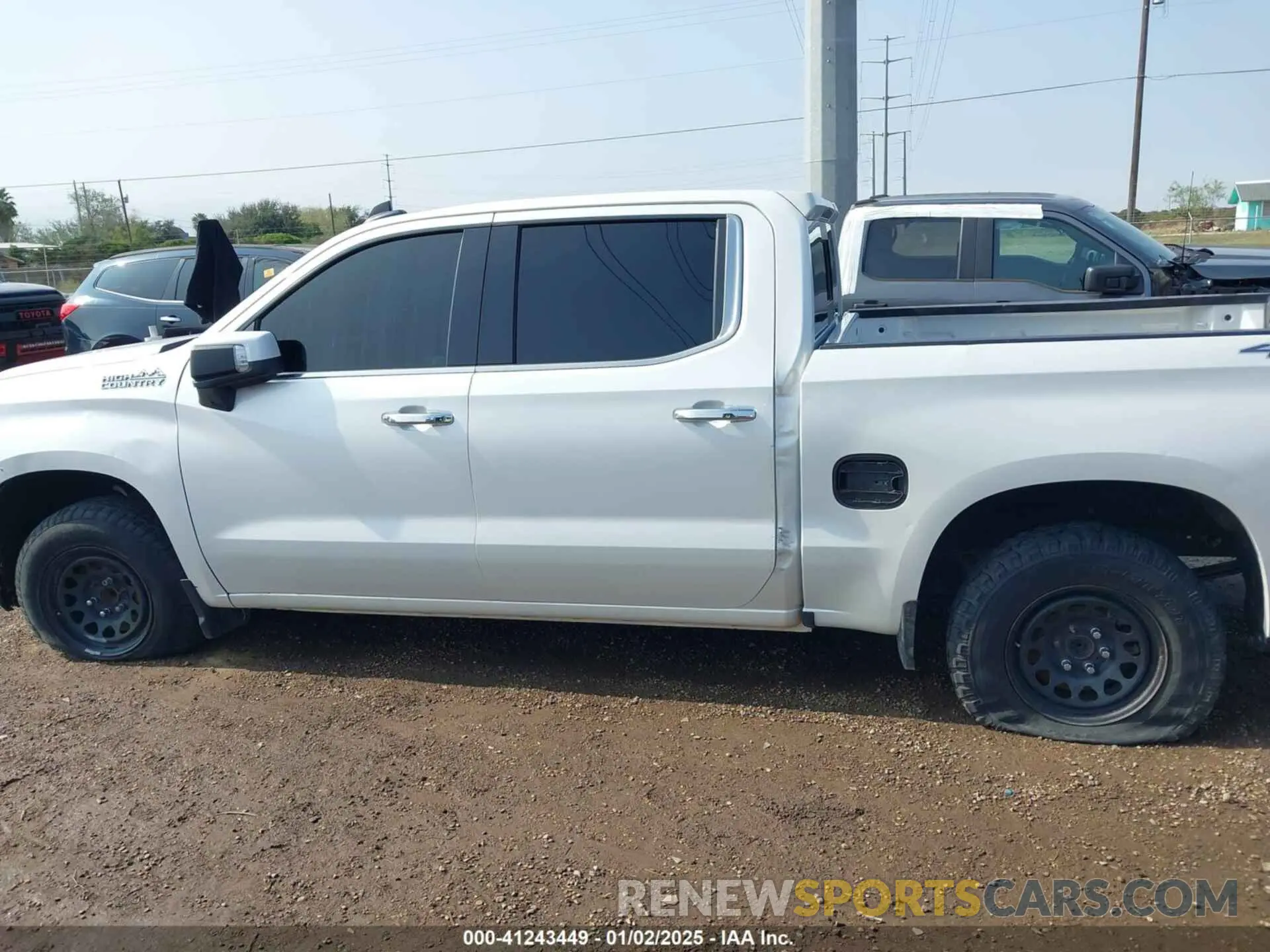 13 Photograph of a damaged car 3GCPWCEDXLG320419 CHEVROLET SILVERADO 1500 2020