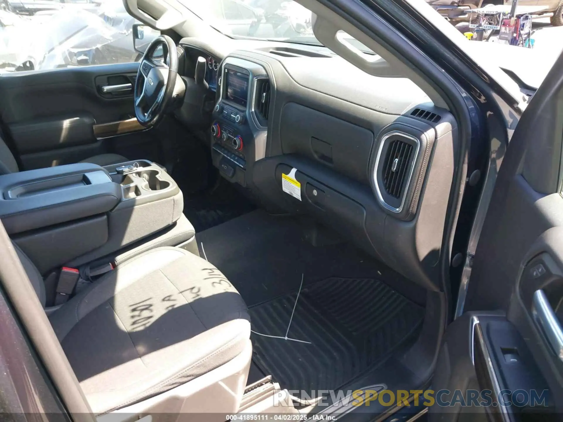 5 Photograph of a damaged car 3GCPWCEK0LG313736 CHEVROLET SILVERADO 1500 2020