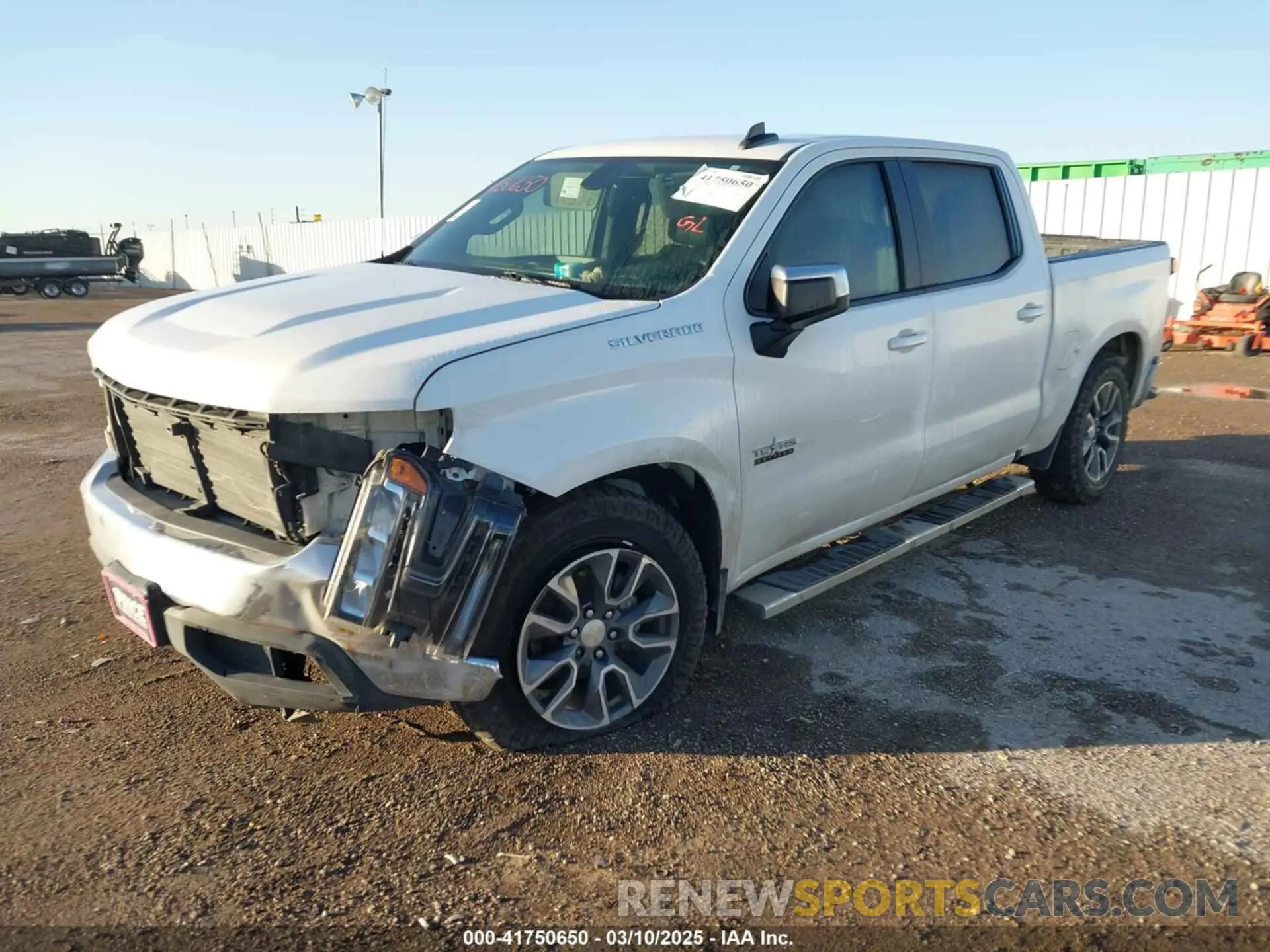 2 Photograph of a damaged car 3GCPWCEK1LG277703 CHEVROLET SILVERADO 1500 2020