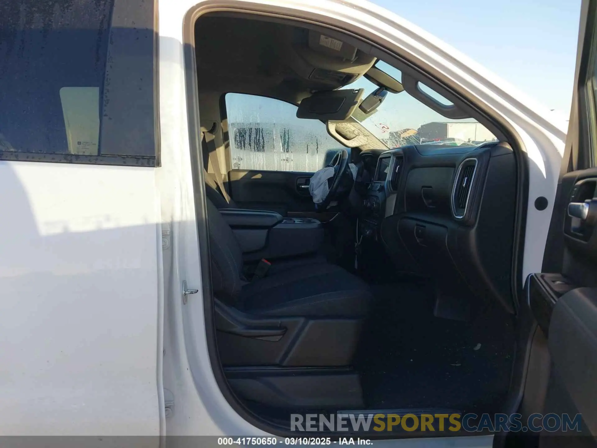 5 Photograph of a damaged car 3GCPWCEK1LG277703 CHEVROLET SILVERADO 1500 2020