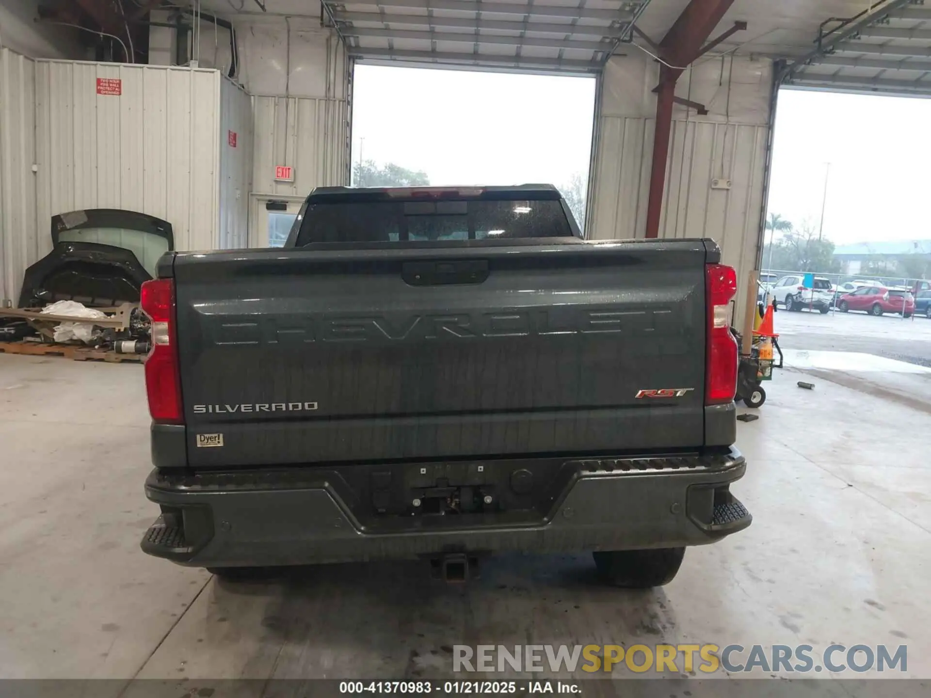 16 Photograph of a damaged car 3GCPWDET6LG383109 CHEVROLET SILVERADO 1500 2020