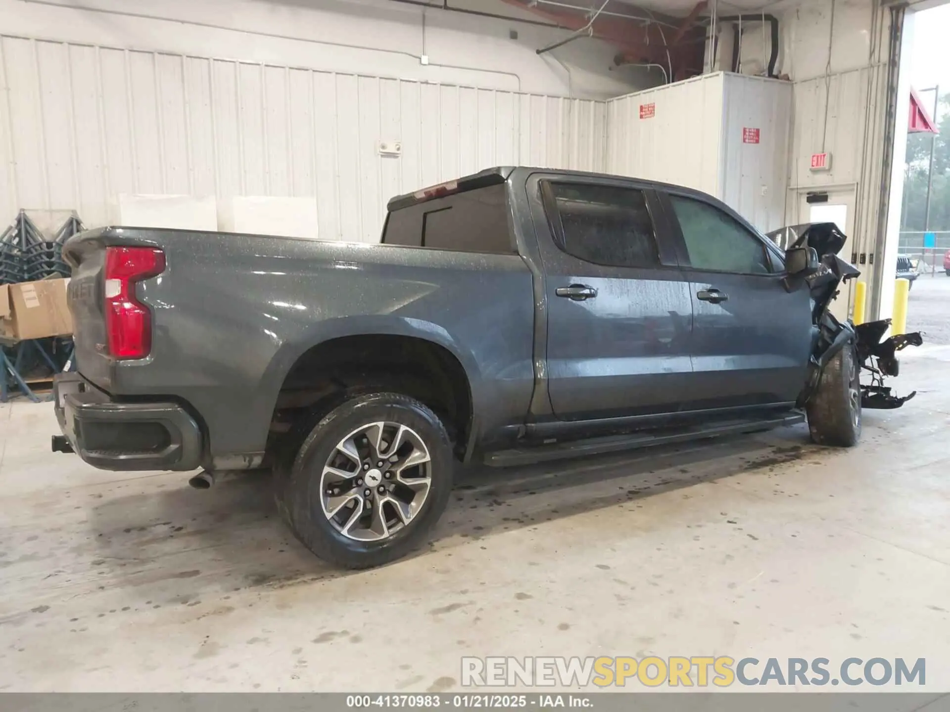 4 Photograph of a damaged car 3GCPWDET6LG383109 CHEVROLET SILVERADO 1500 2020