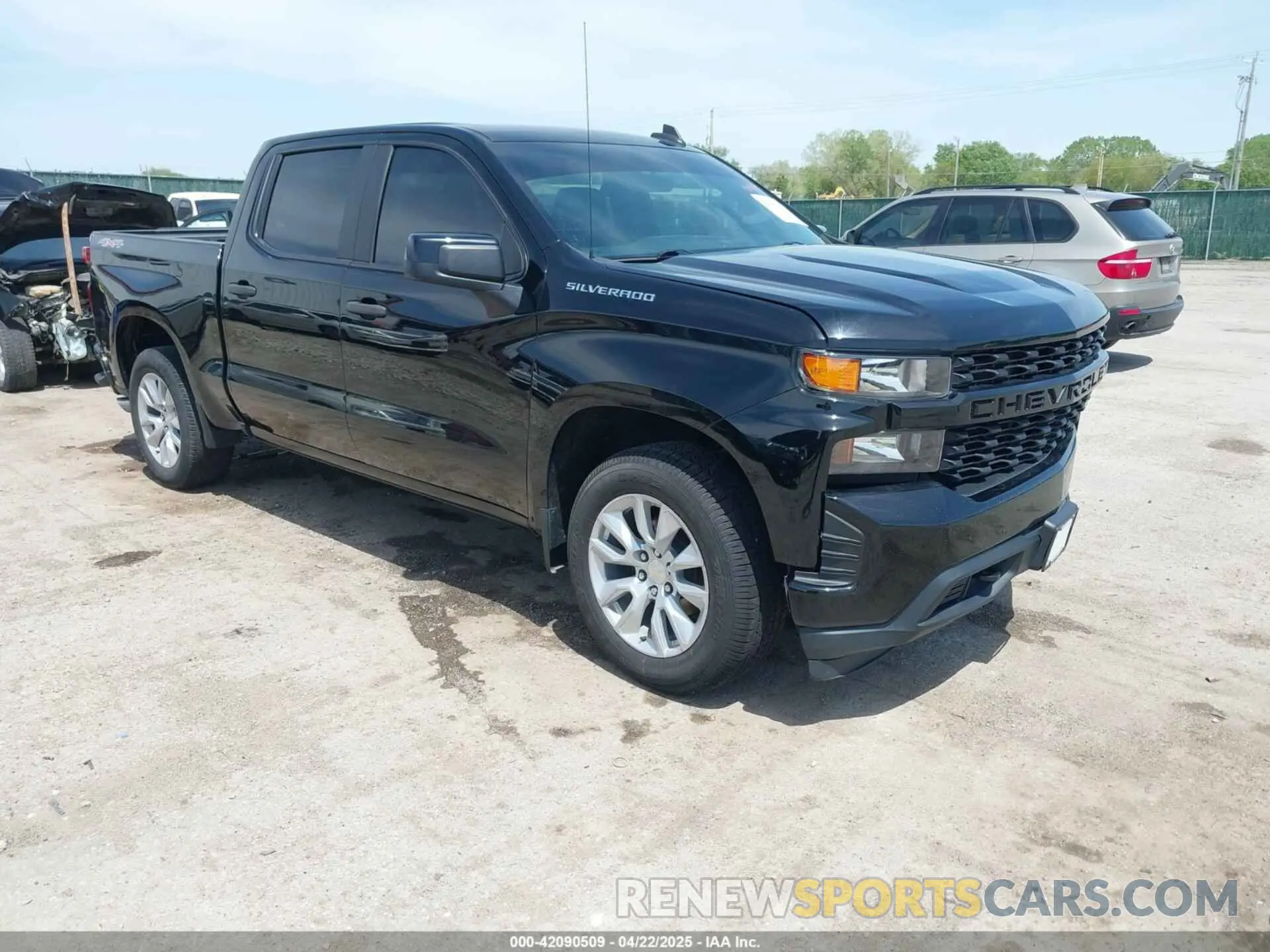 1 Photograph of a damaged car 3GCPYBEHXLG251383 CHEVROLET SILVERADO 1500 2020