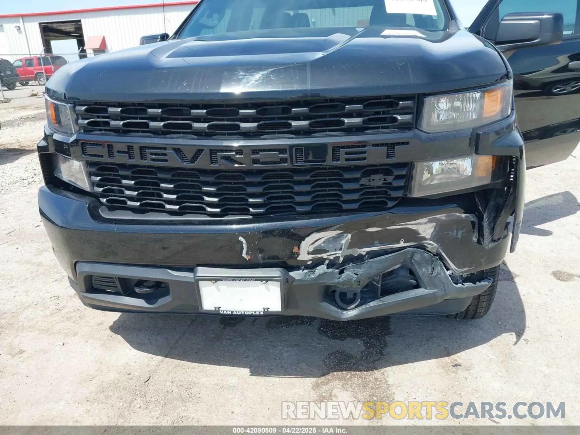 6 Photograph of a damaged car 3GCPYBEHXLG251383 CHEVROLET SILVERADO 1500 2020