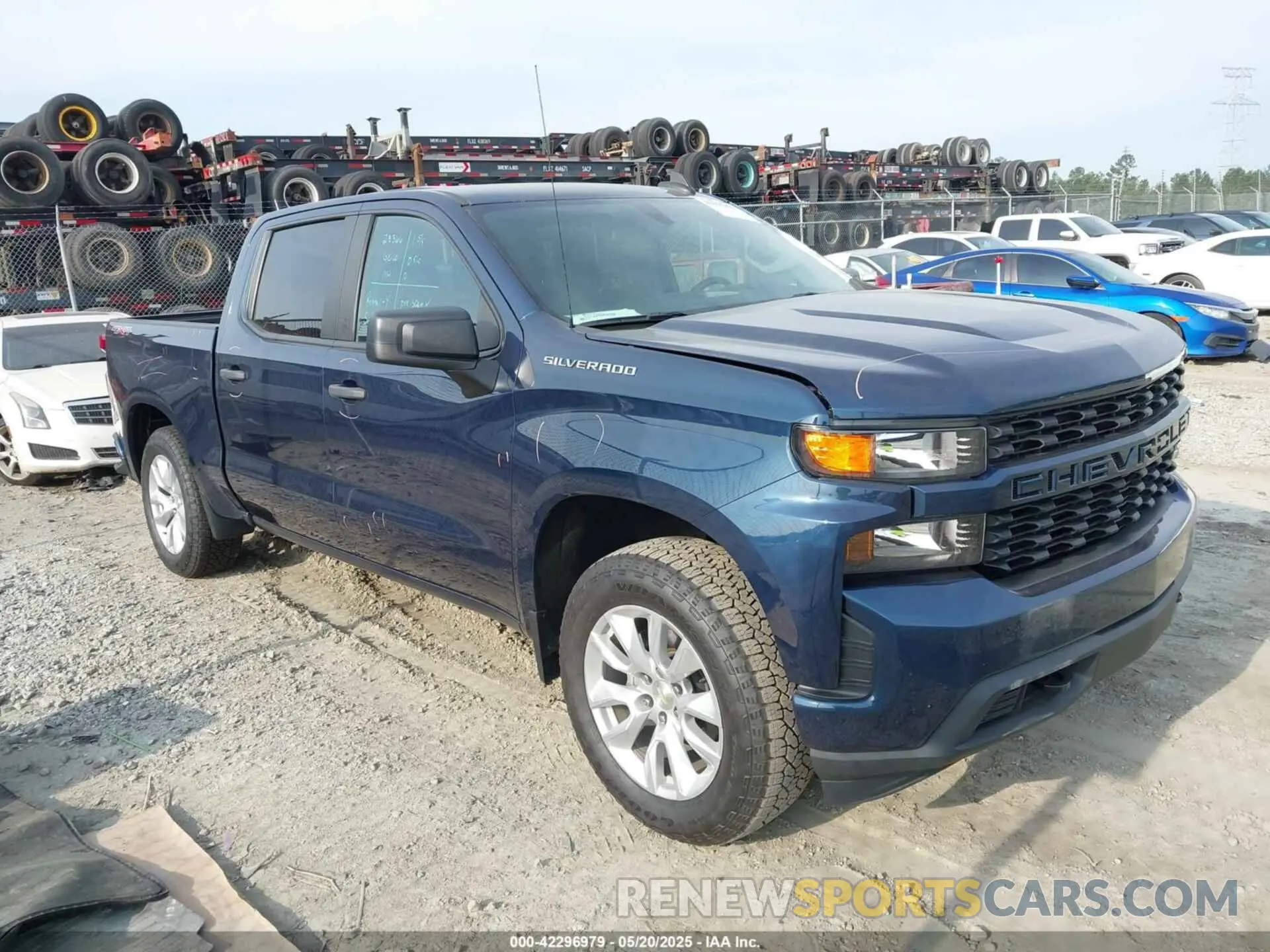 1 Photograph of a damaged car 3GCPYBEK0LG348099 CHEVROLET SILVERADO 1500 2020