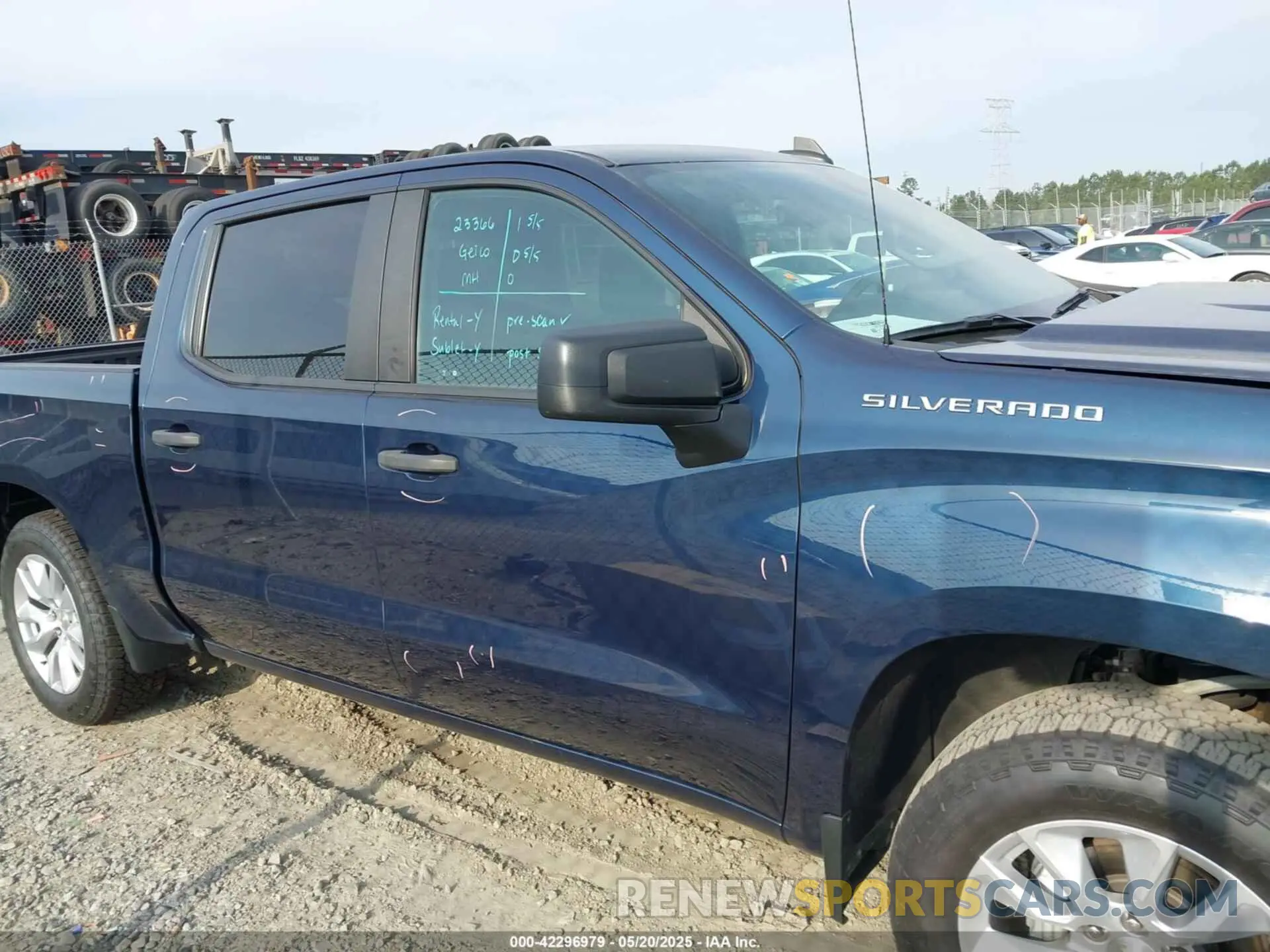 13 Photograph of a damaged car 3GCPYBEK0LG348099 CHEVROLET SILVERADO 1500 2020