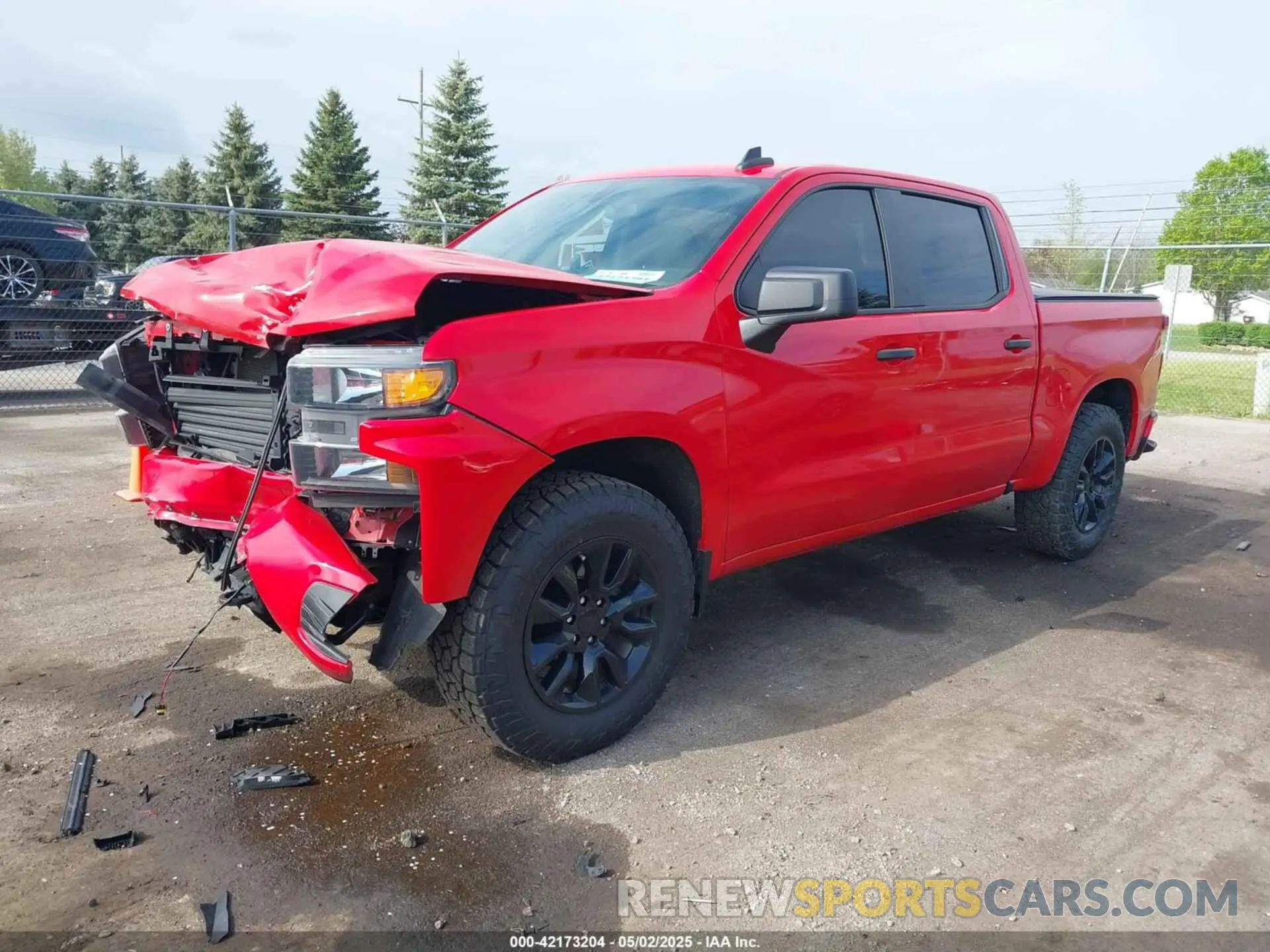 2 Photograph of a damaged car 3GCPYBEK8LG142903 CHEVROLET SILVERADO 1500 2020