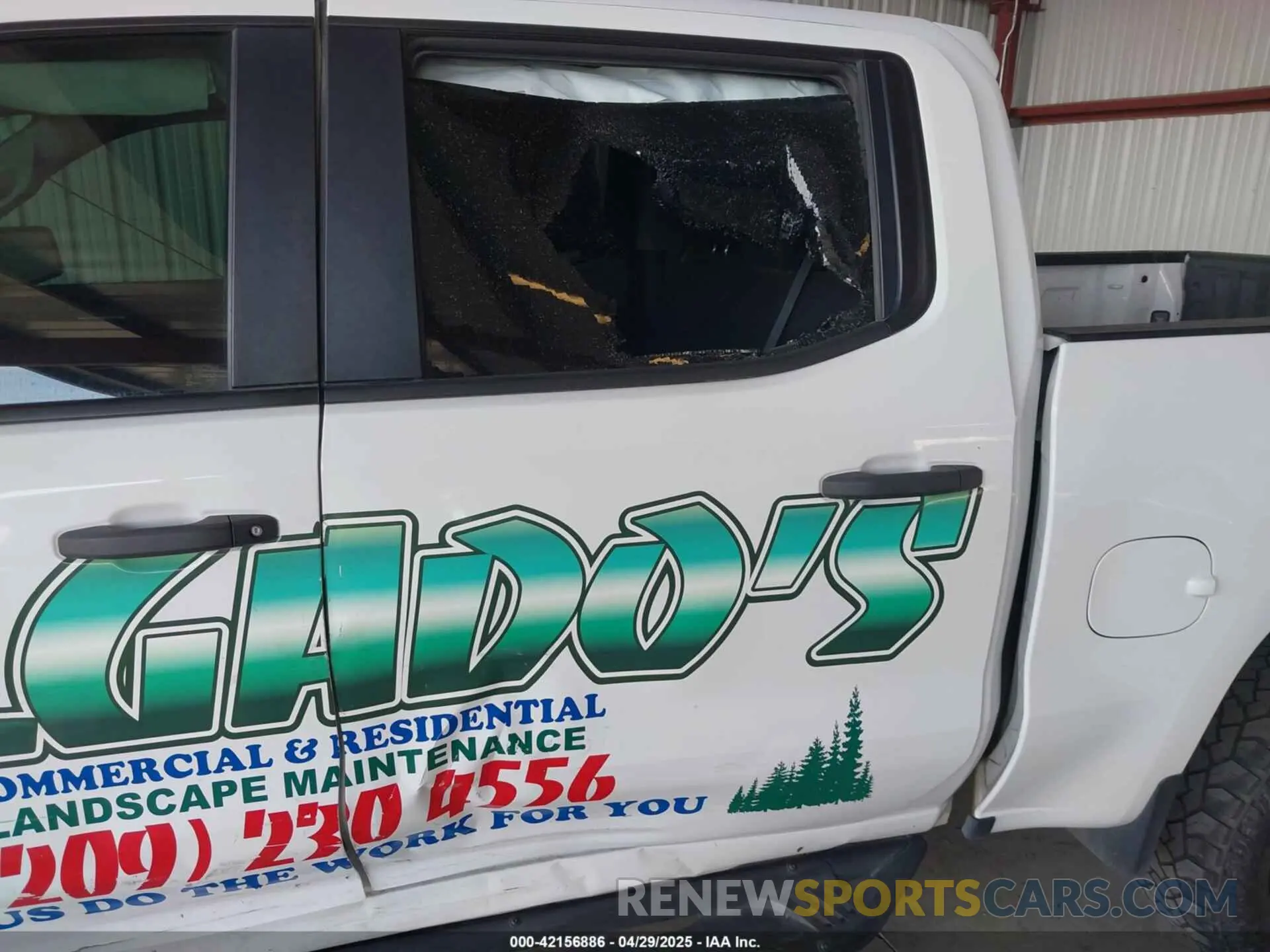 17 Photograph of a damaged car 3GCPYCEF4LG229741 CHEVROLET SILVERADO 1500 2020