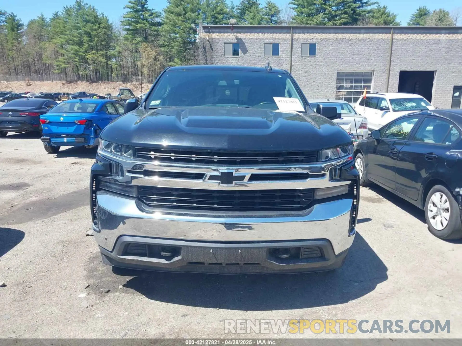 12 Photograph of a damaged car 3GCPYDEK1LG333090 CHEVROLET SILVERADO 1500 2020