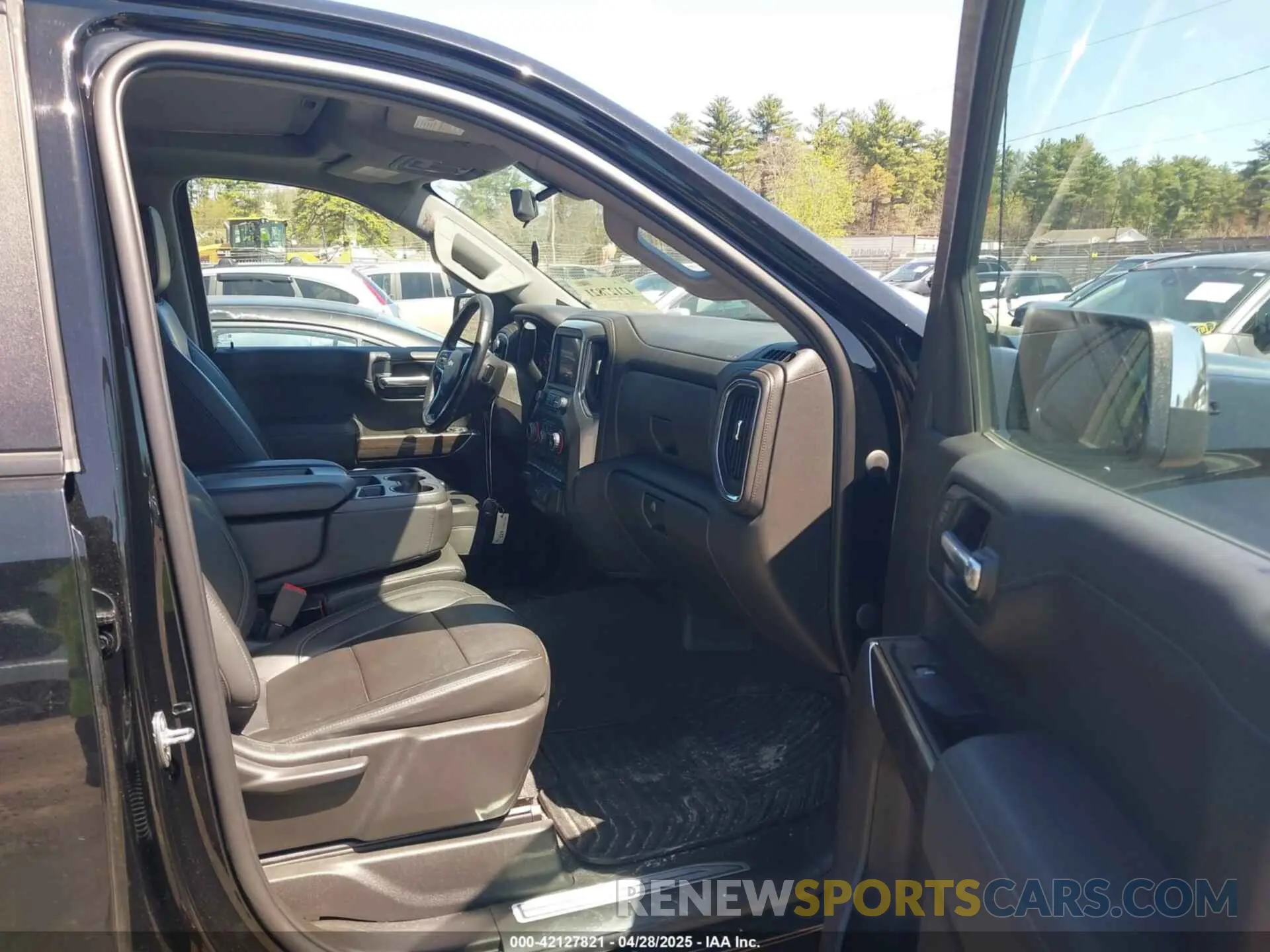 5 Photograph of a damaged car 3GCPYDEK1LG333090 CHEVROLET SILVERADO 1500 2020
