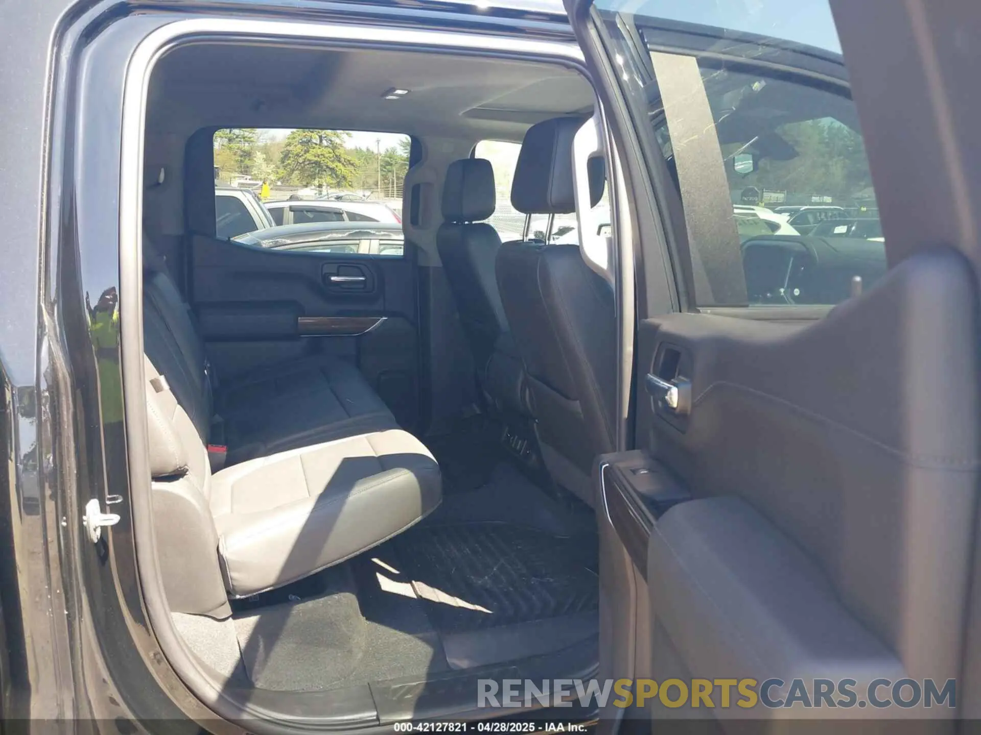 8 Photograph of a damaged car 3GCPYDEK1LG333090 CHEVROLET SILVERADO 1500 2020