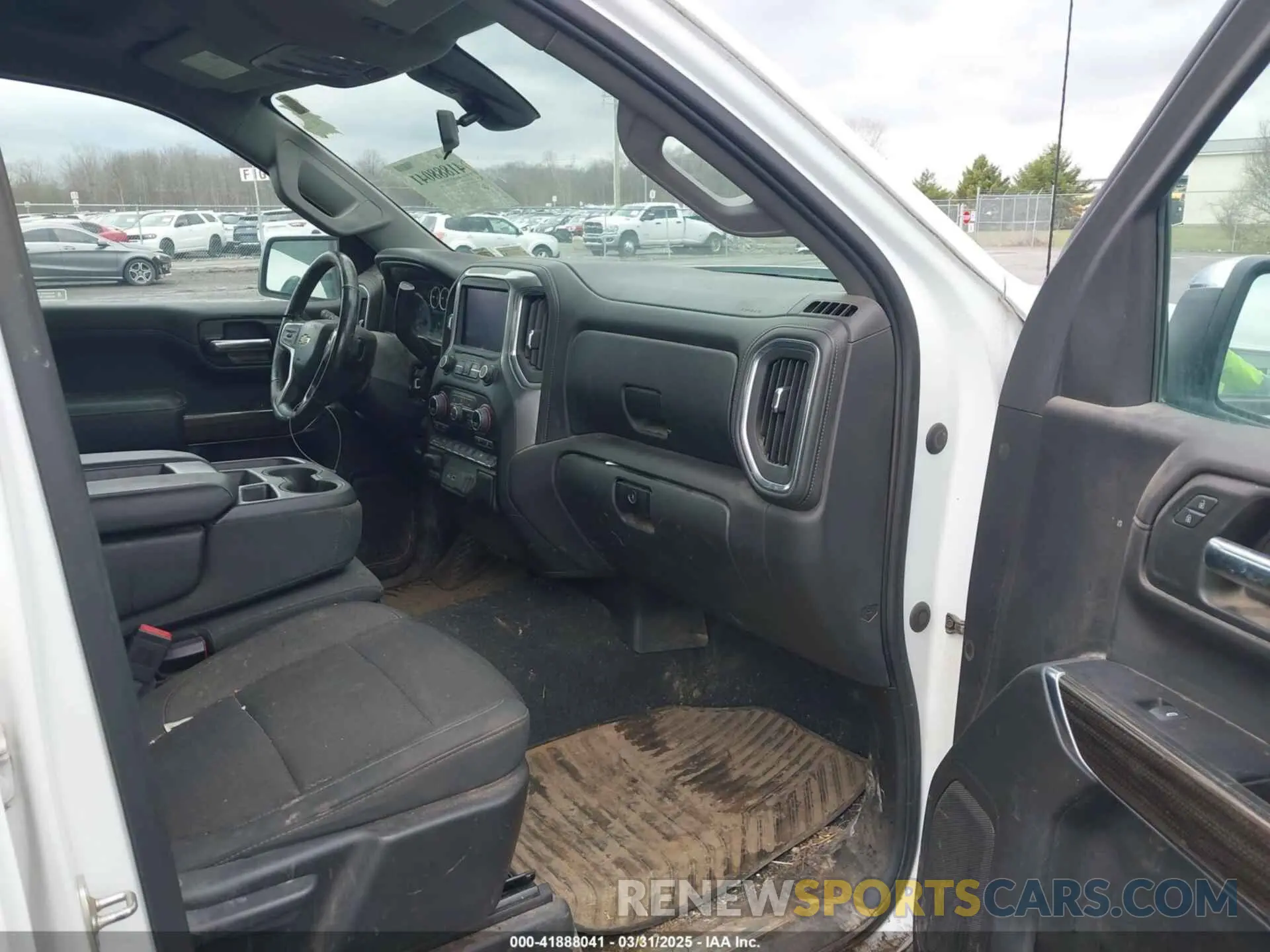 5 Photograph of a damaged car 3GCPYDEK2LG276544 CHEVROLET SILVERADO 1500 2020