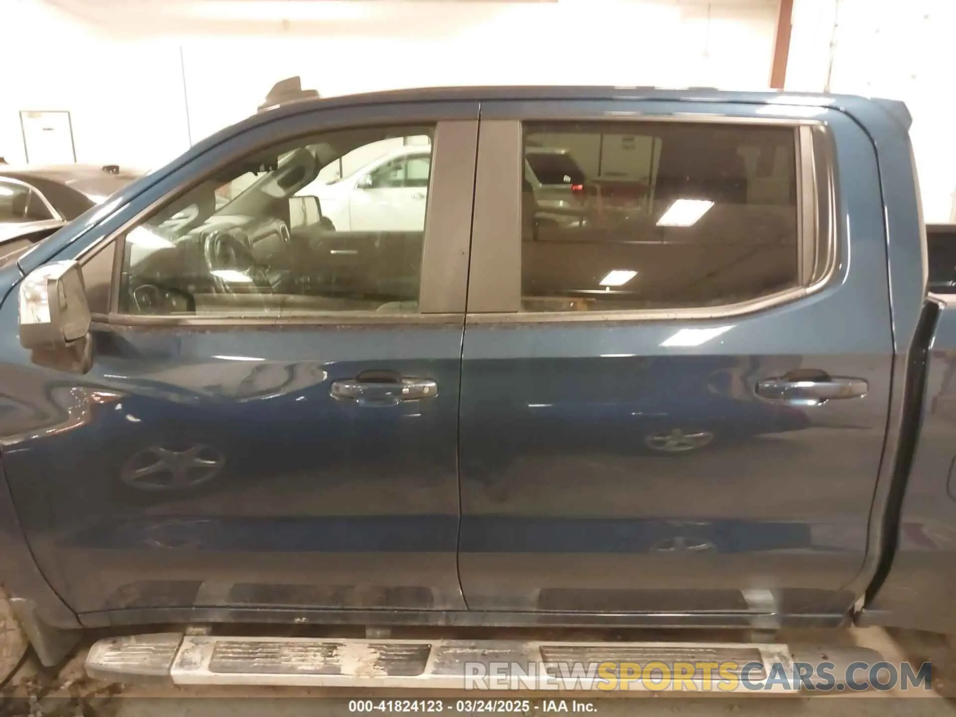 14 Photograph of a damaged car 3GCPYDEK8LG354616 CHEVROLET SILVERADO 1500 2020