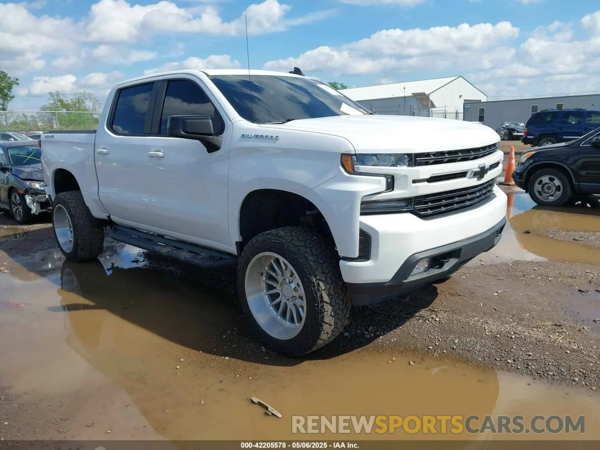 1 Photograph of a damaged car 3GCPYEEK2LG156006 CHEVROLET SILVERADO 1500 2020
