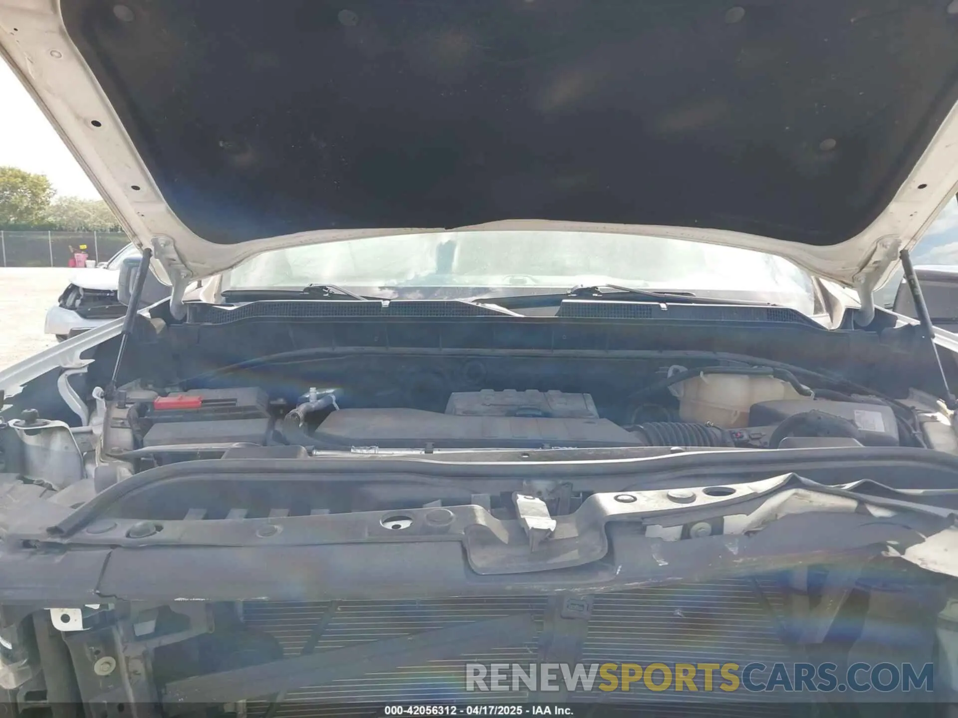 10 Photograph of a damaged car 3GCPYEEK9LG143348 CHEVROLET SILVERADO 1500 2020