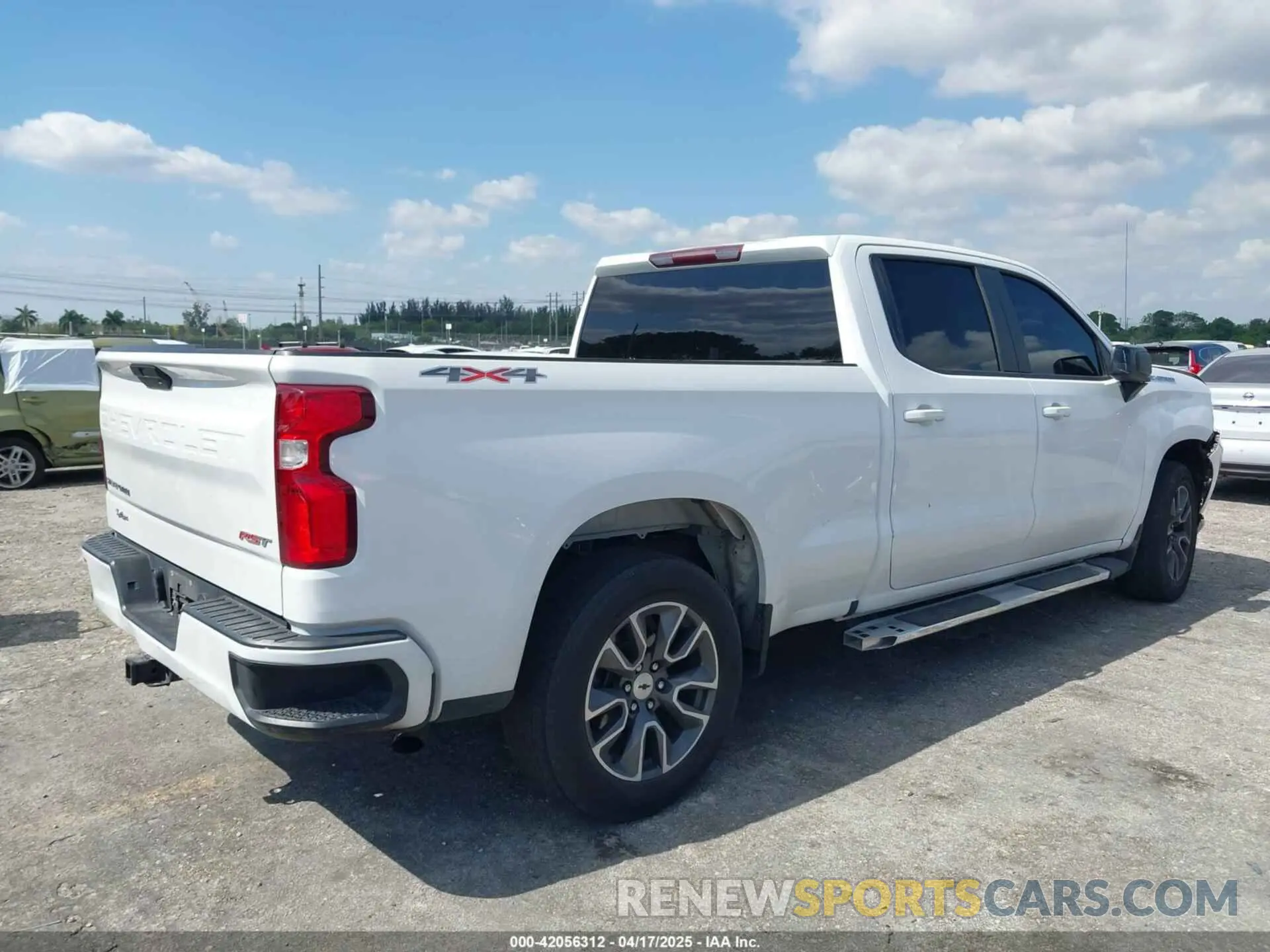 4 Photograph of a damaged car 3GCPYEEK9LG143348 CHEVROLET SILVERADO 1500 2020