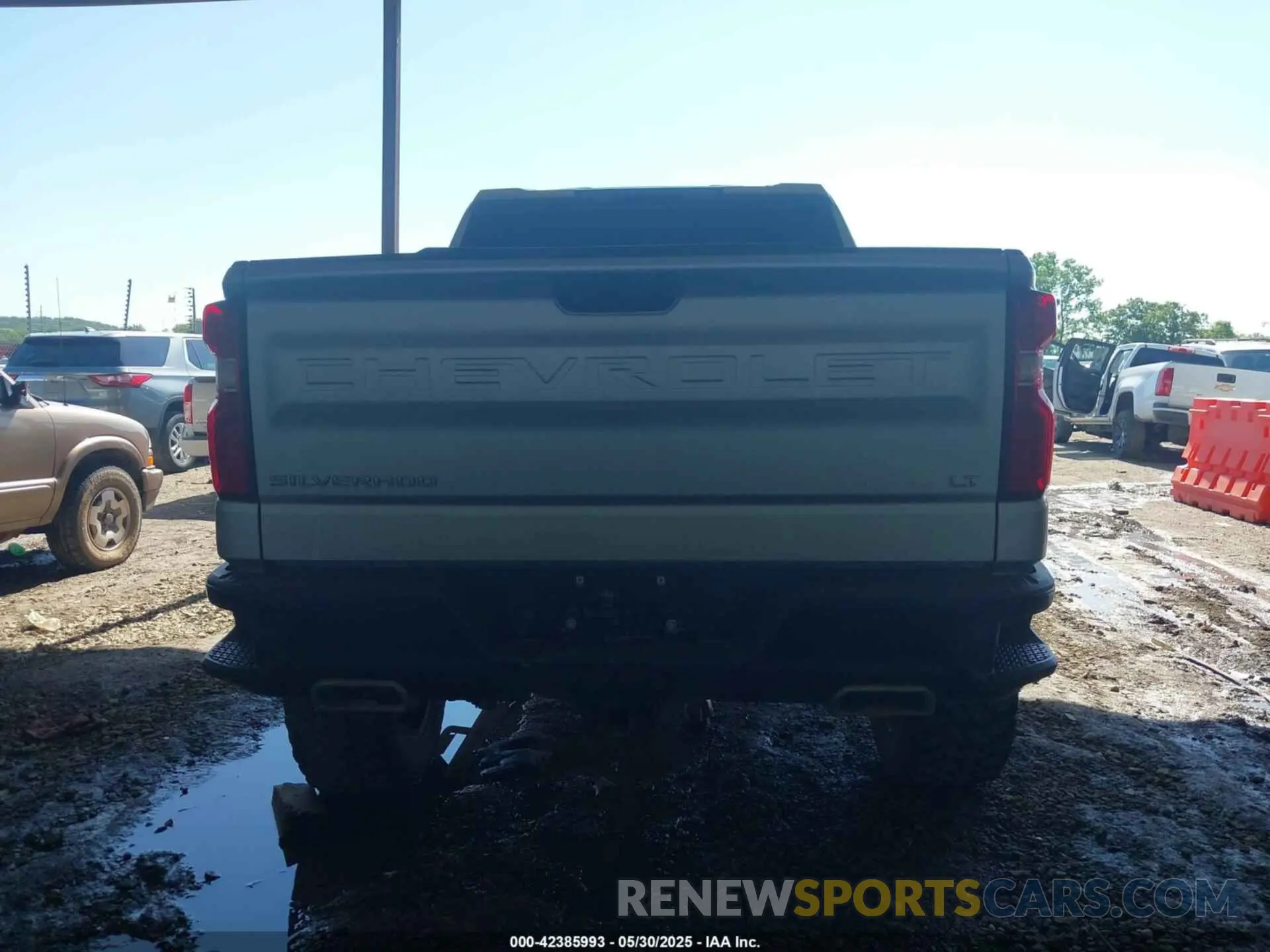 16 Photograph of a damaged car 3GCPYFED1LG279030 CHEVROLET SILVERADO 1500 2020