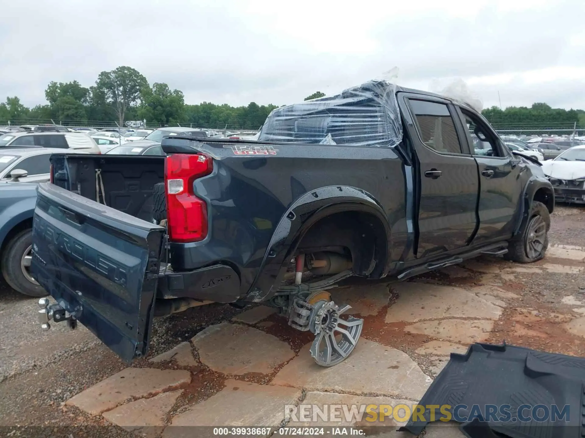 4 Photograph of a damaged car 3GCPYFED3LG412791 CHEVROLET SILVERADO 1500 2020
